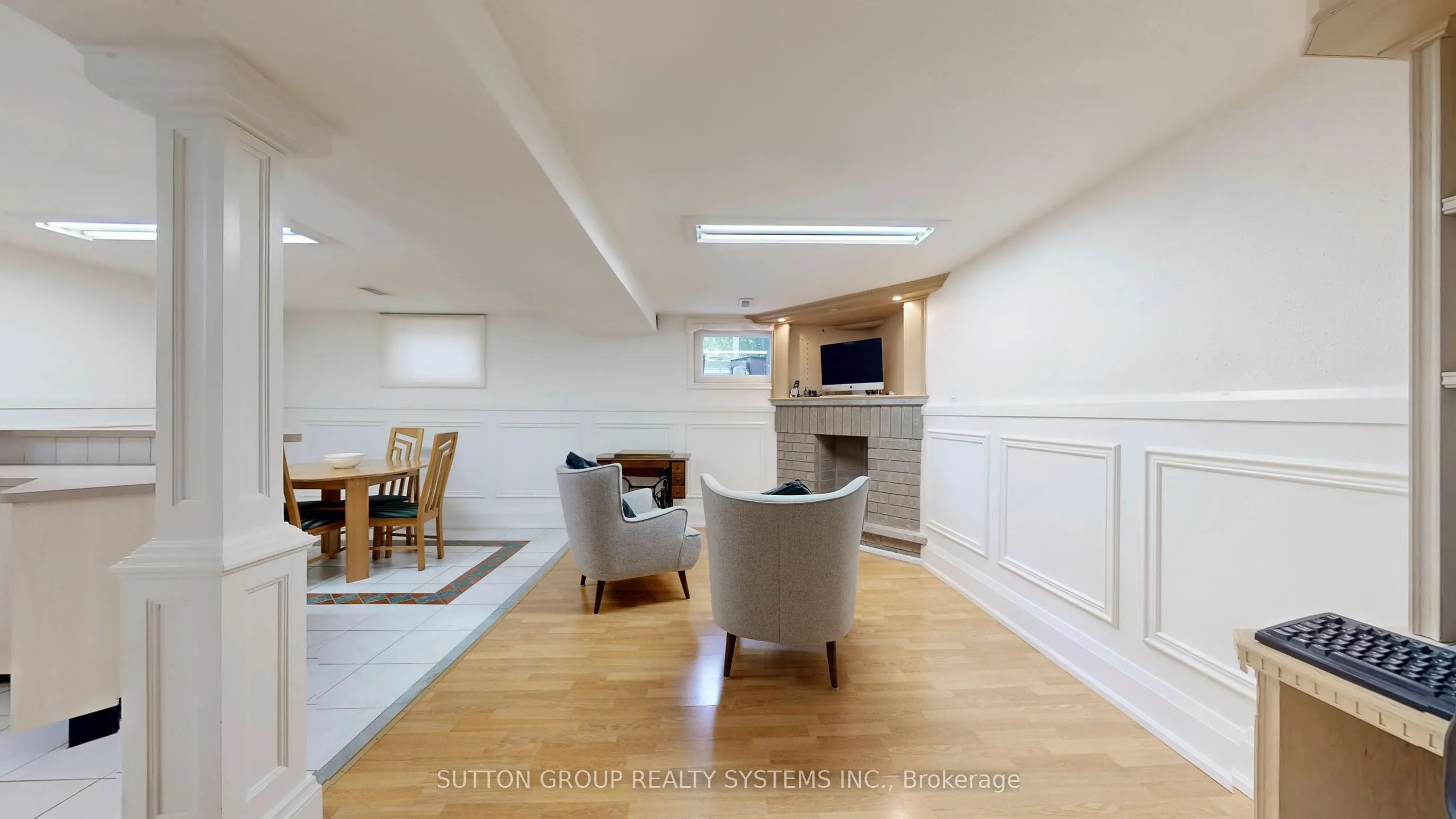 129 Lonborough Avenue