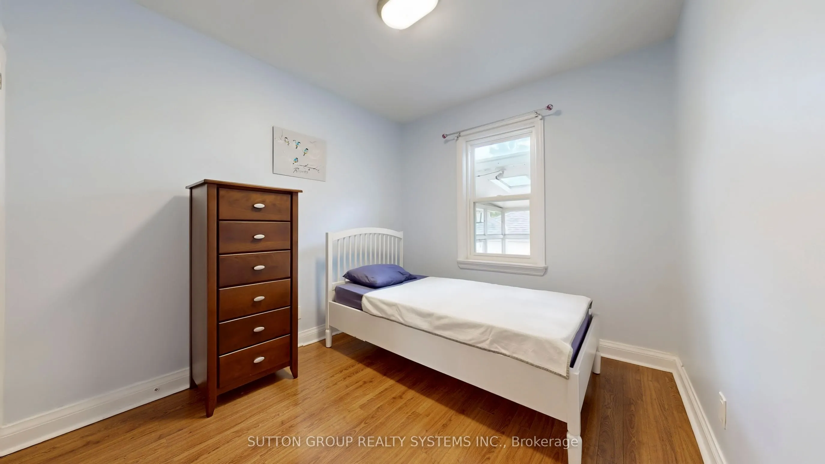 129 Lonborough Avenue