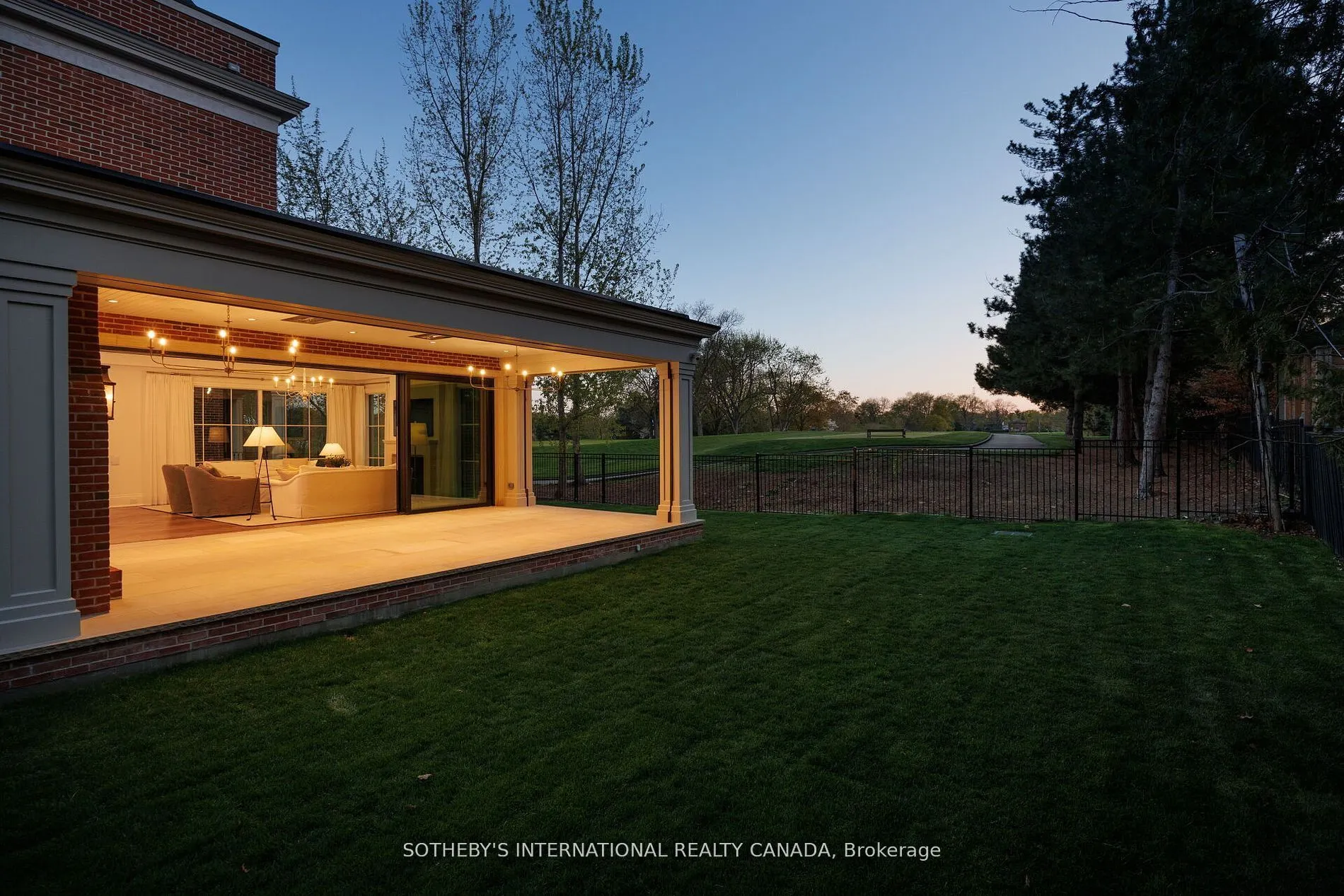 153 Perry Crescent