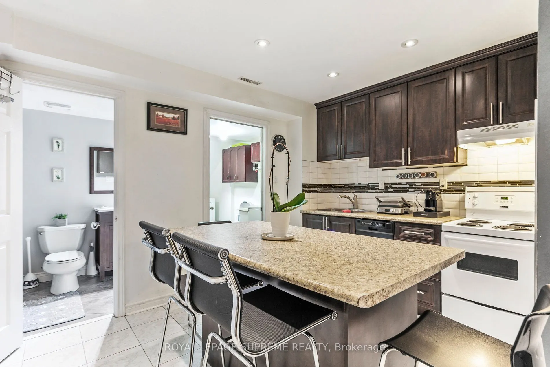 26 Guestville Avenue