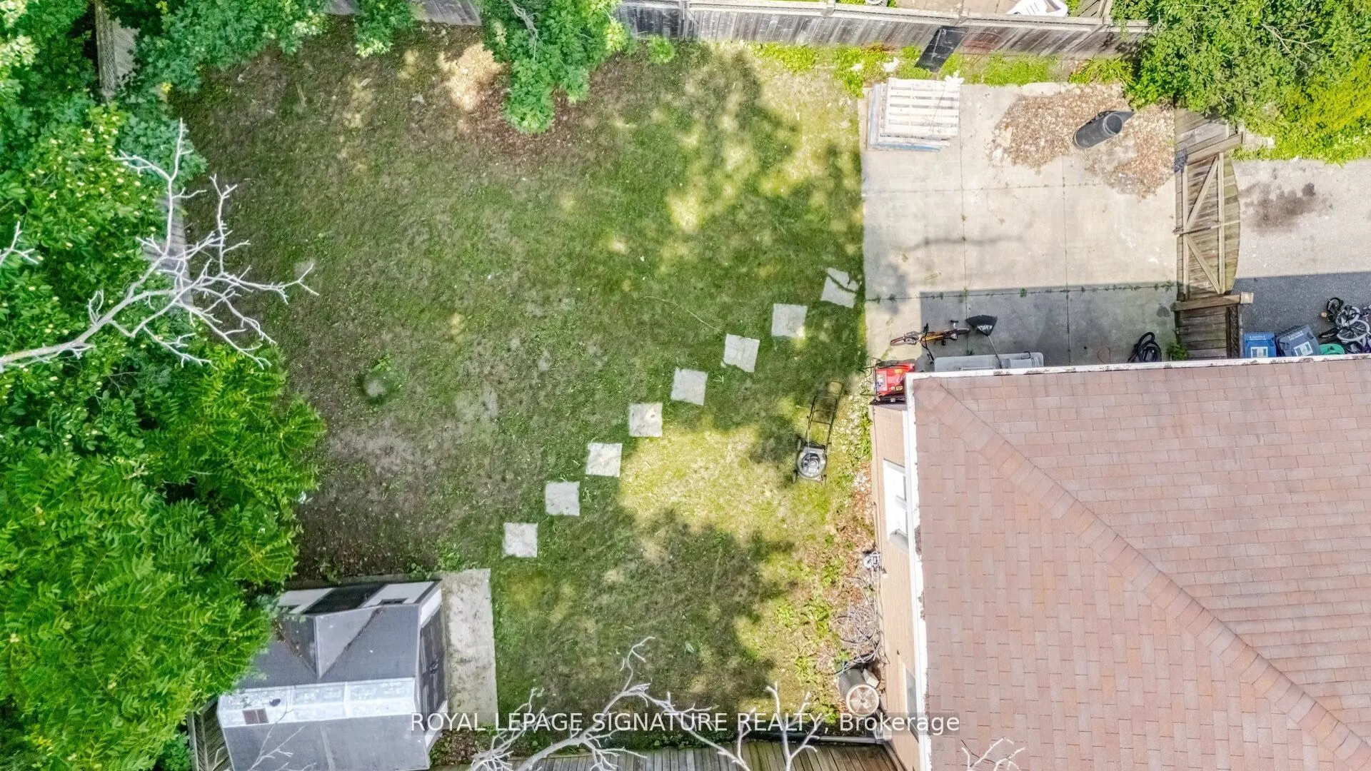 71 Mandarin Crescent N