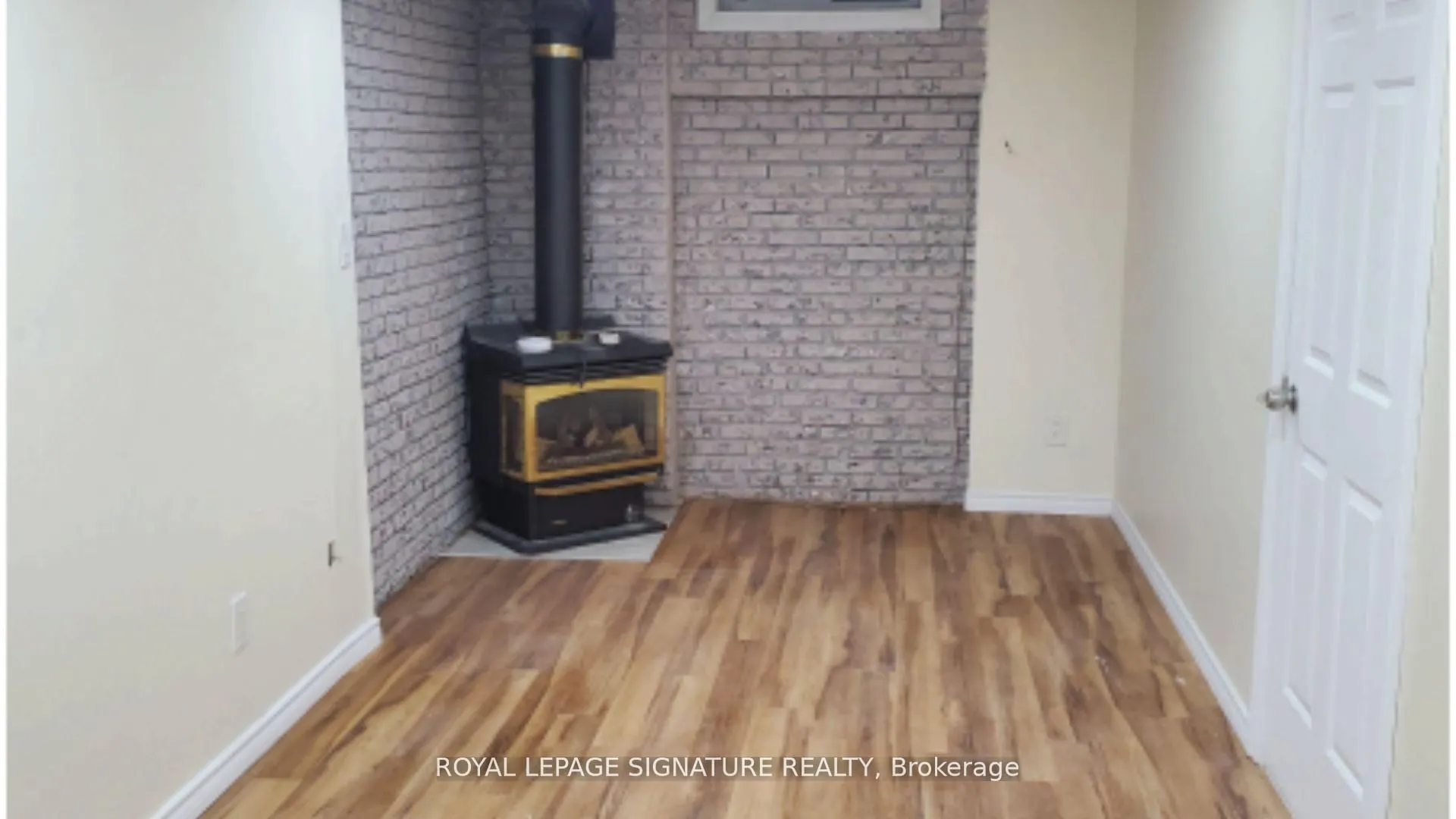71 Mandarin Crescent N