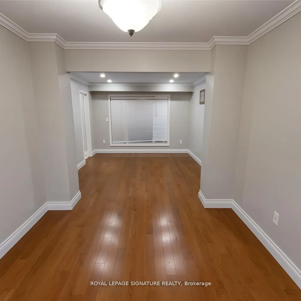 71 Mandarin Crescent N