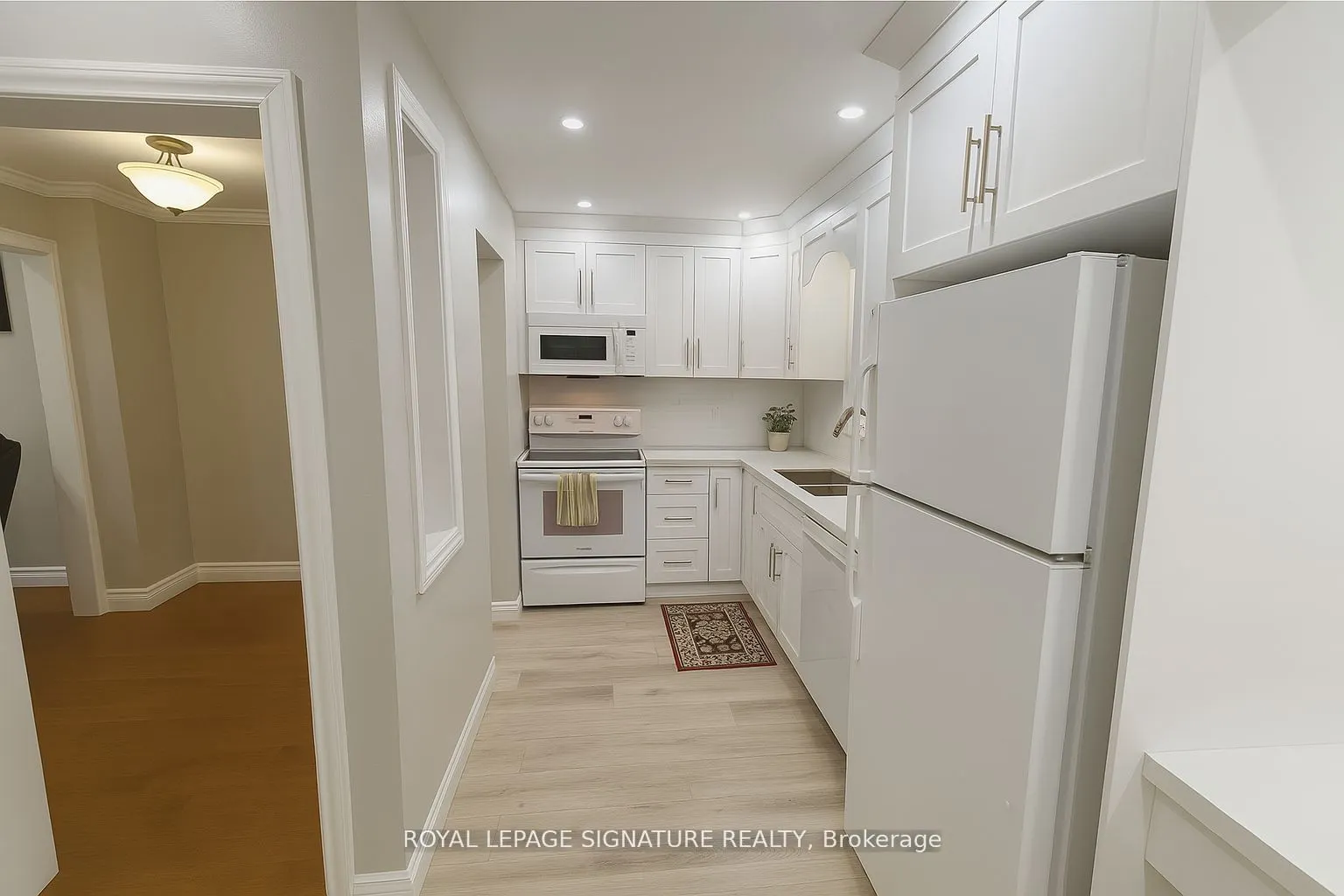 71 Mandarin Crescent N