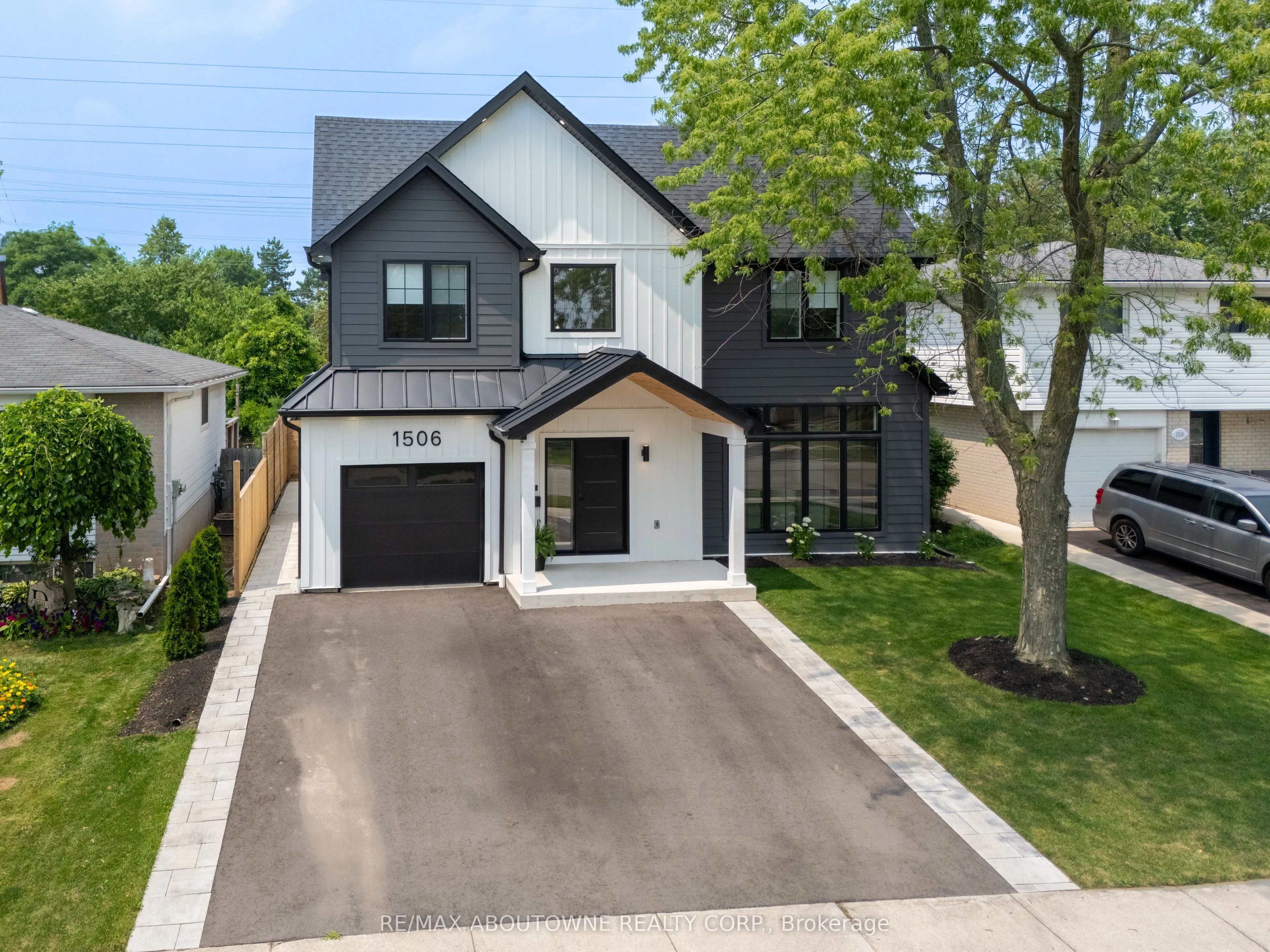 1506 Newlands Crescent