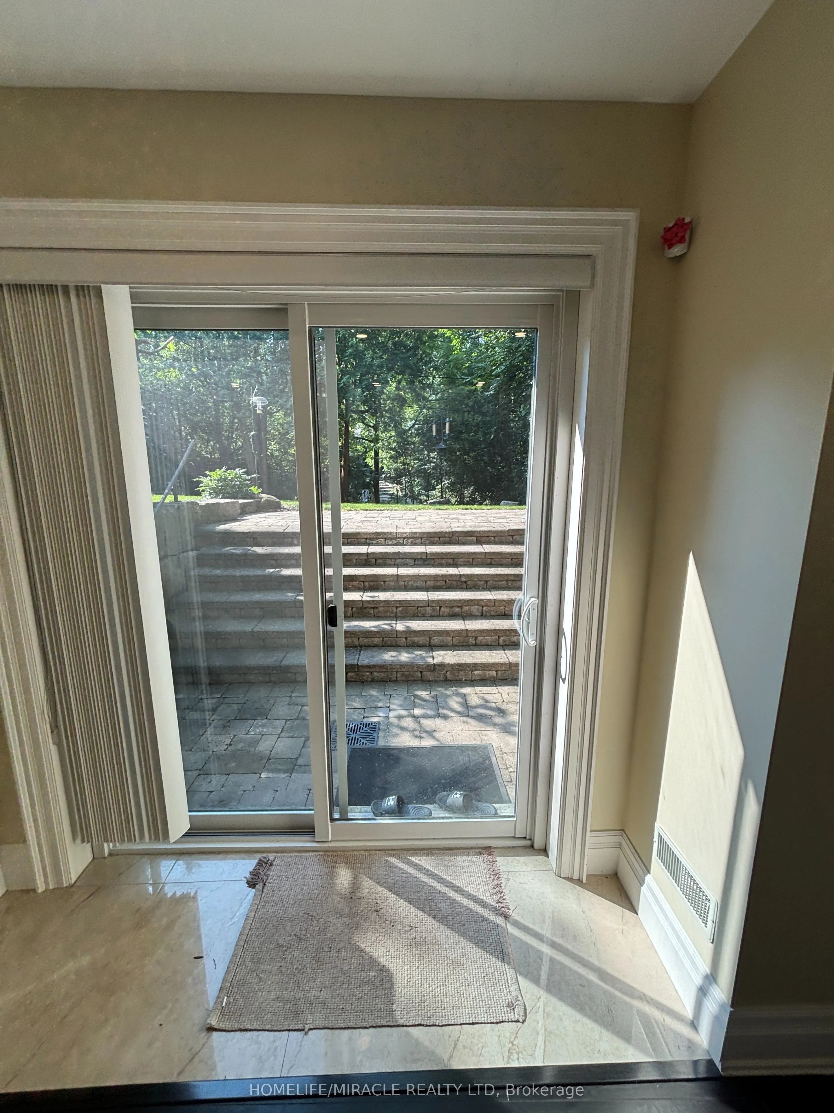 81 Chestnut Hills Parkway, #Lower