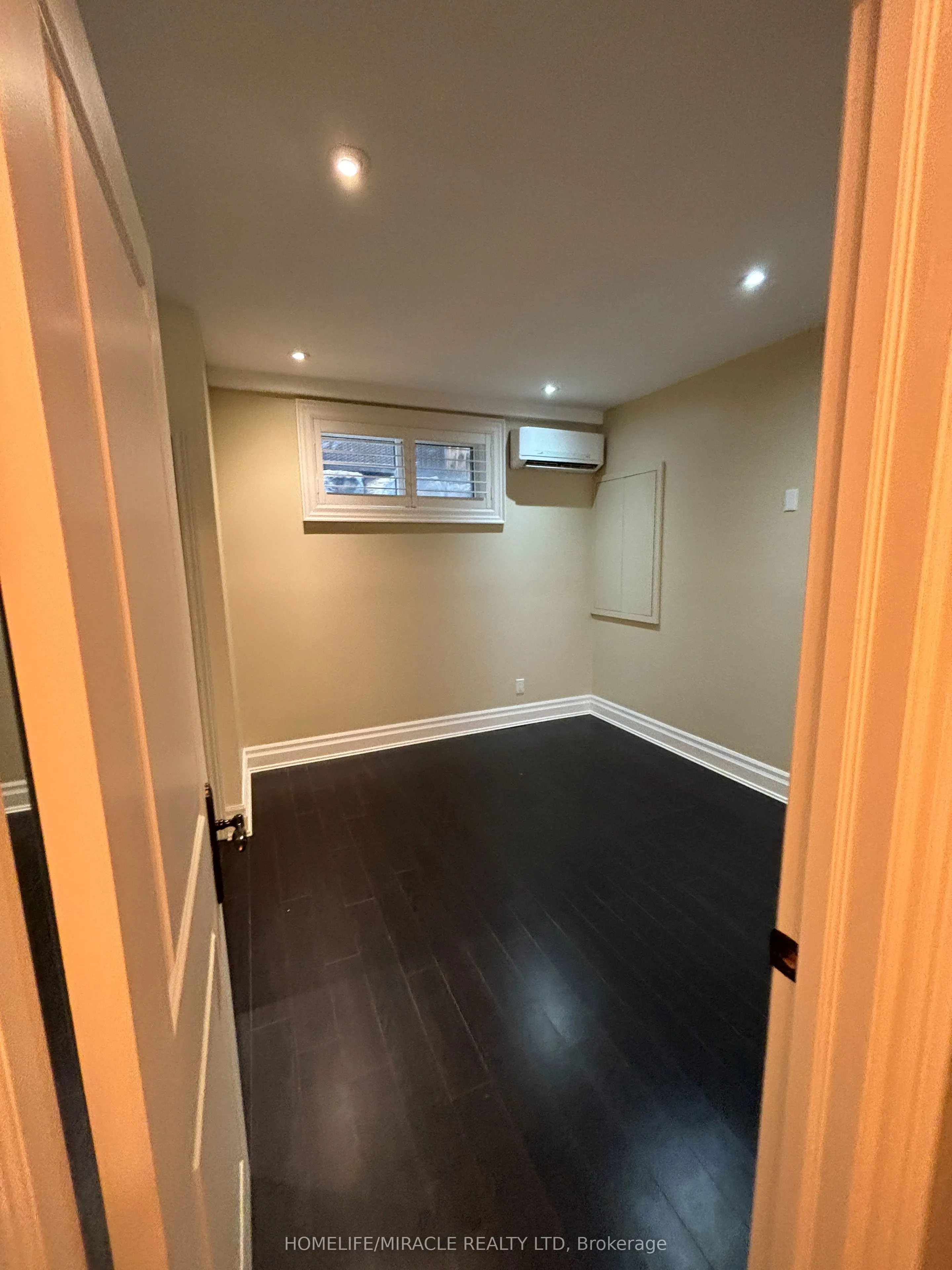 81 Chestnut Hills Parkway, #Lower