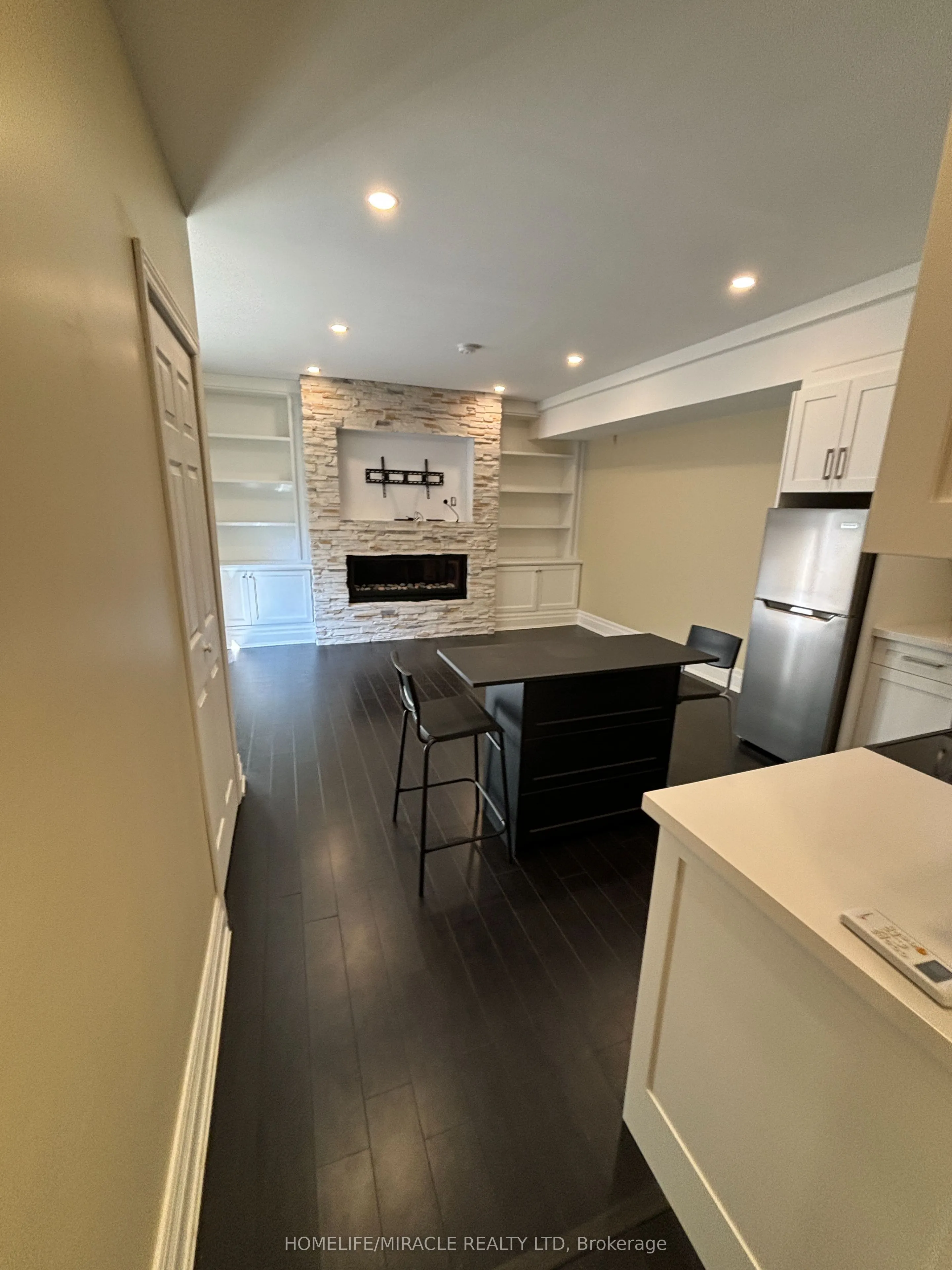 81 Chestnut Hills Parkway, #Lower