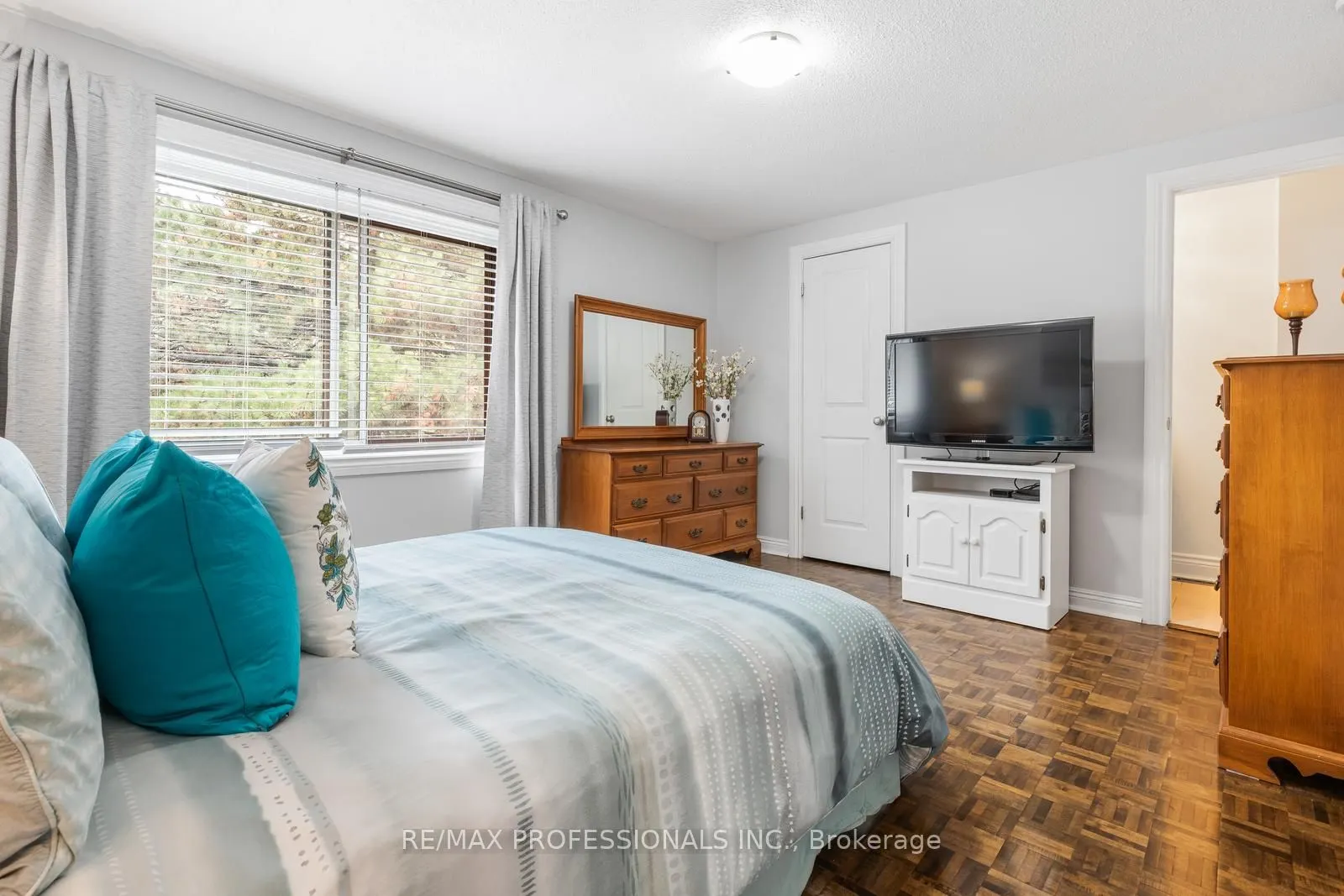 4165 Fieldgate Drive, #26