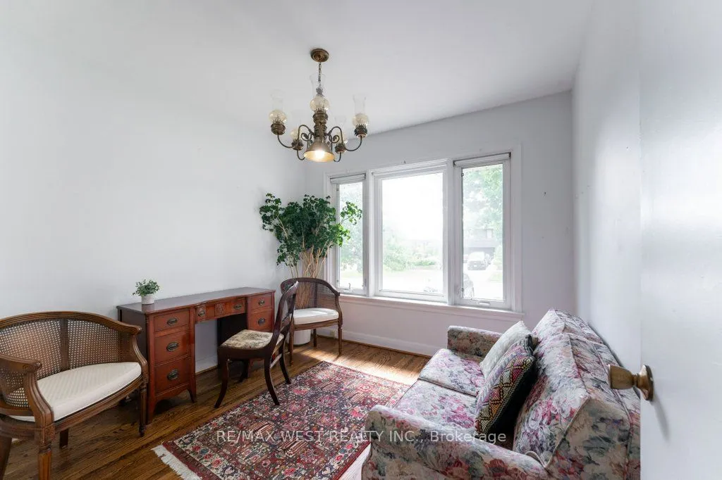 216 Berry Road