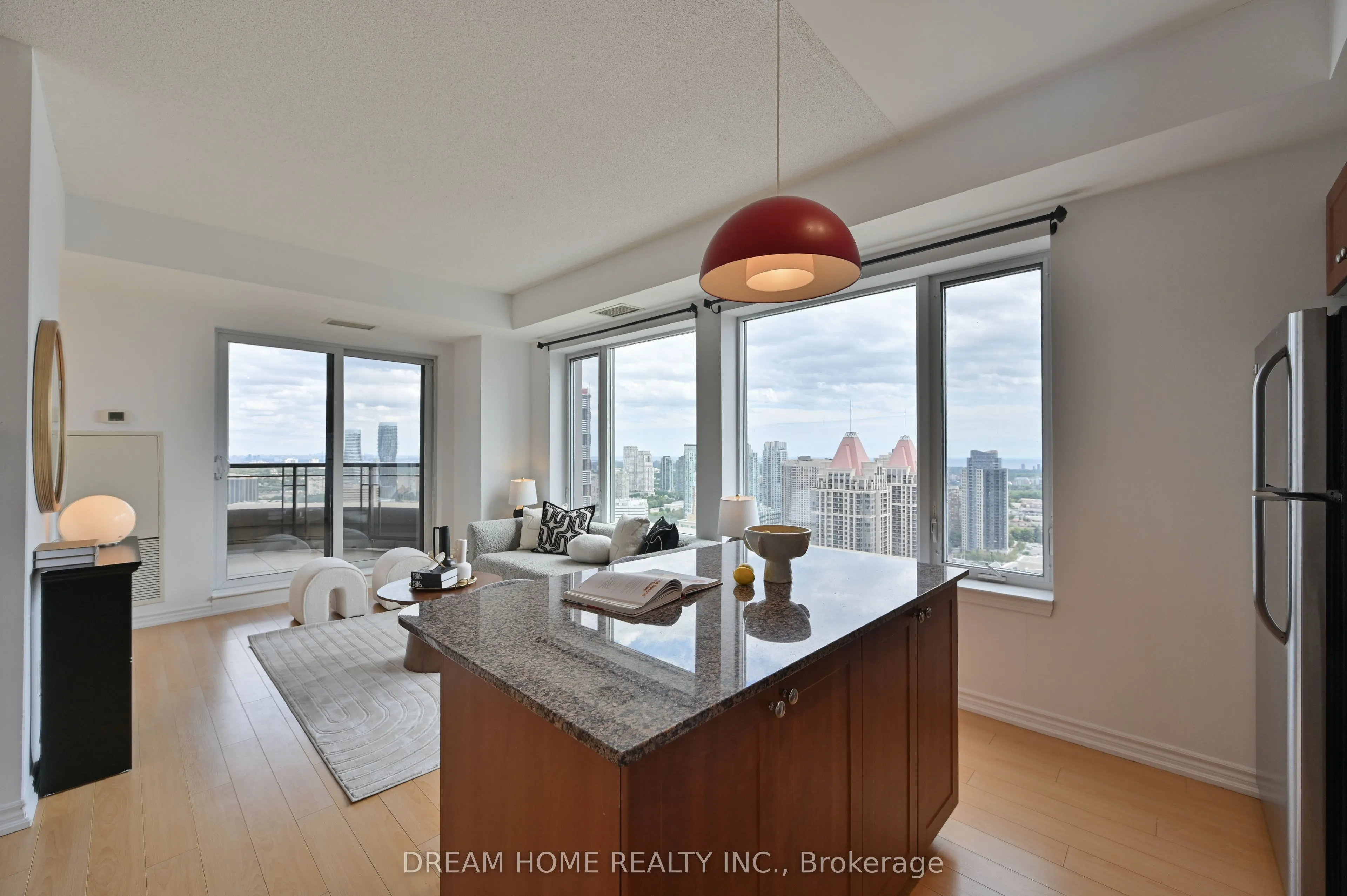 385 Prince Of Wales Drive, #3205