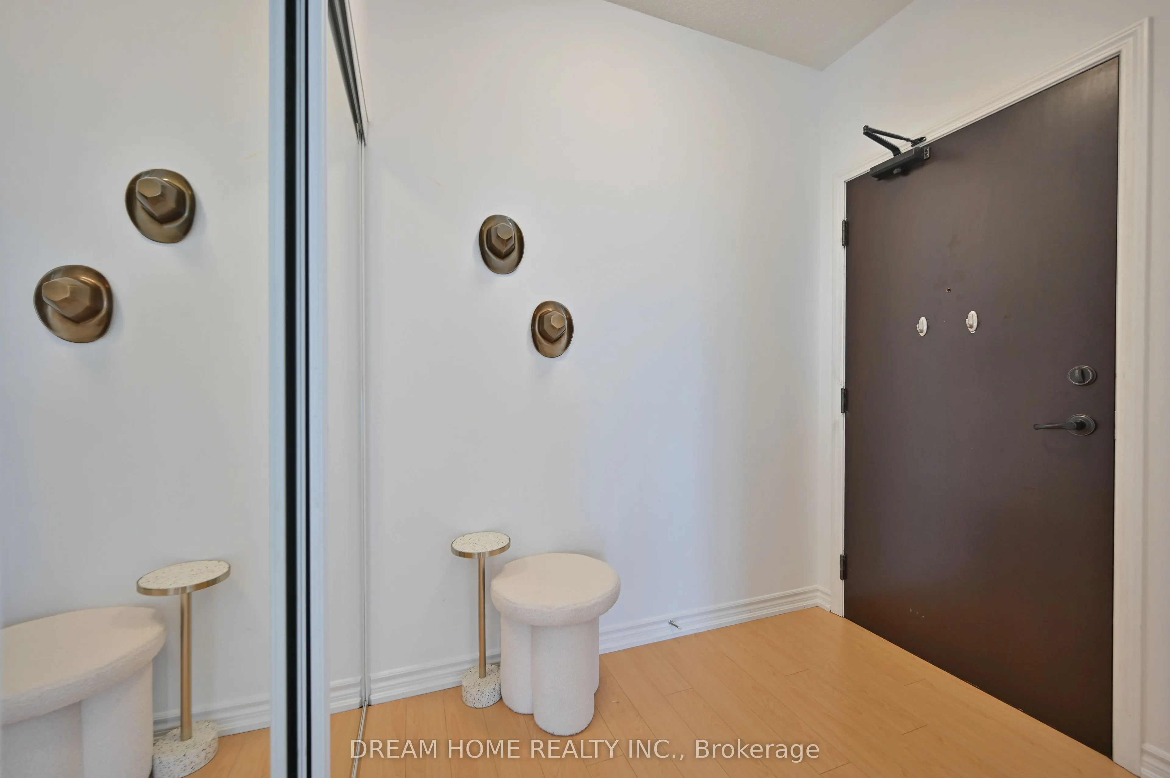 385 Prince Of Wales Drive, #3205