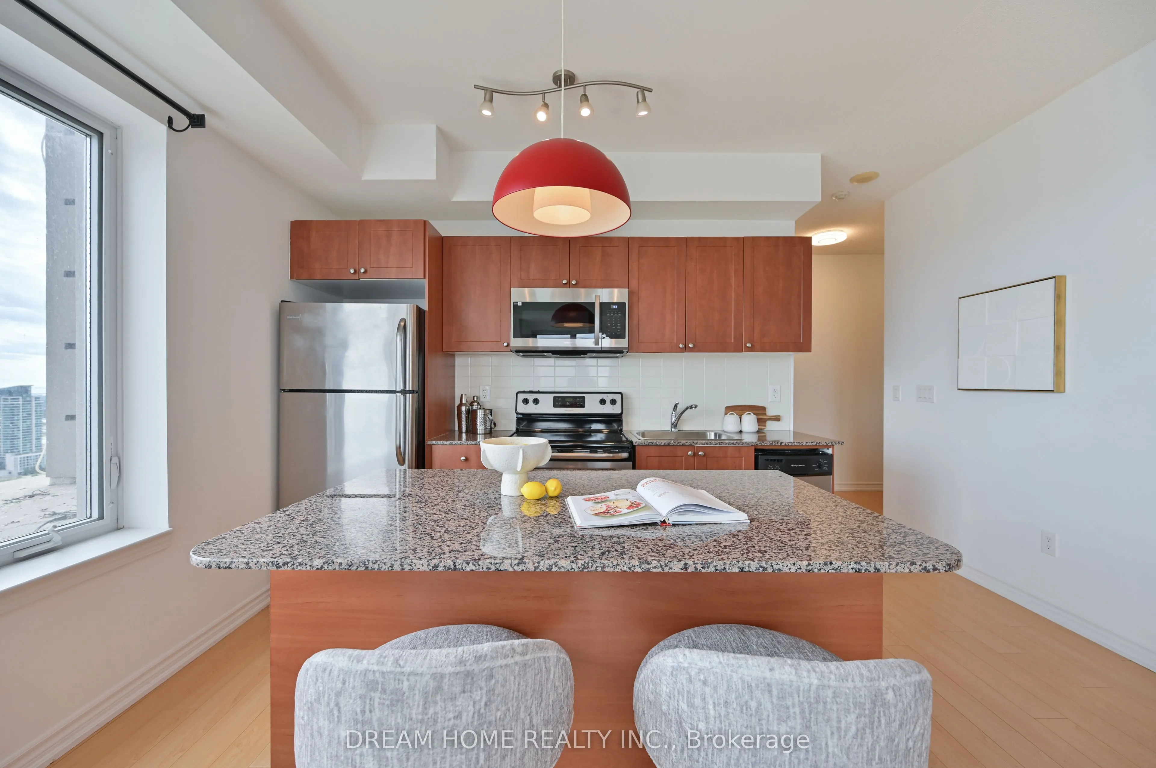 385 Prince Of Wales Drive, #3205