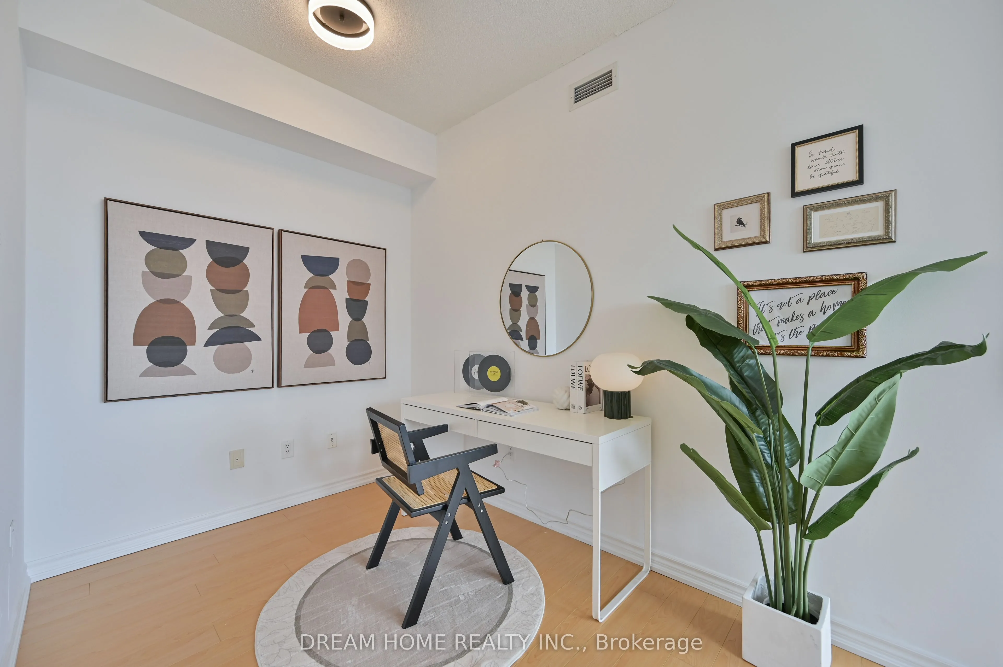 385 Prince Of Wales Drive, #3205