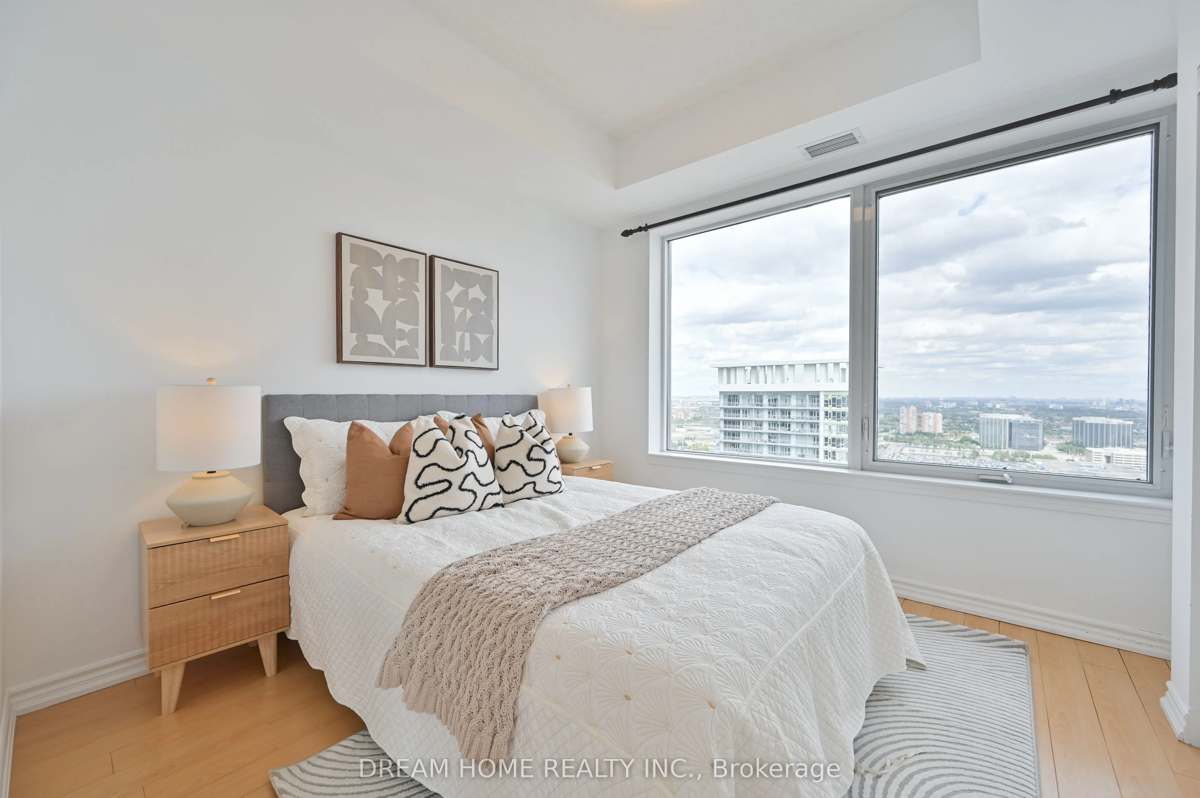 385 Prince Of Wales Drive, #3205