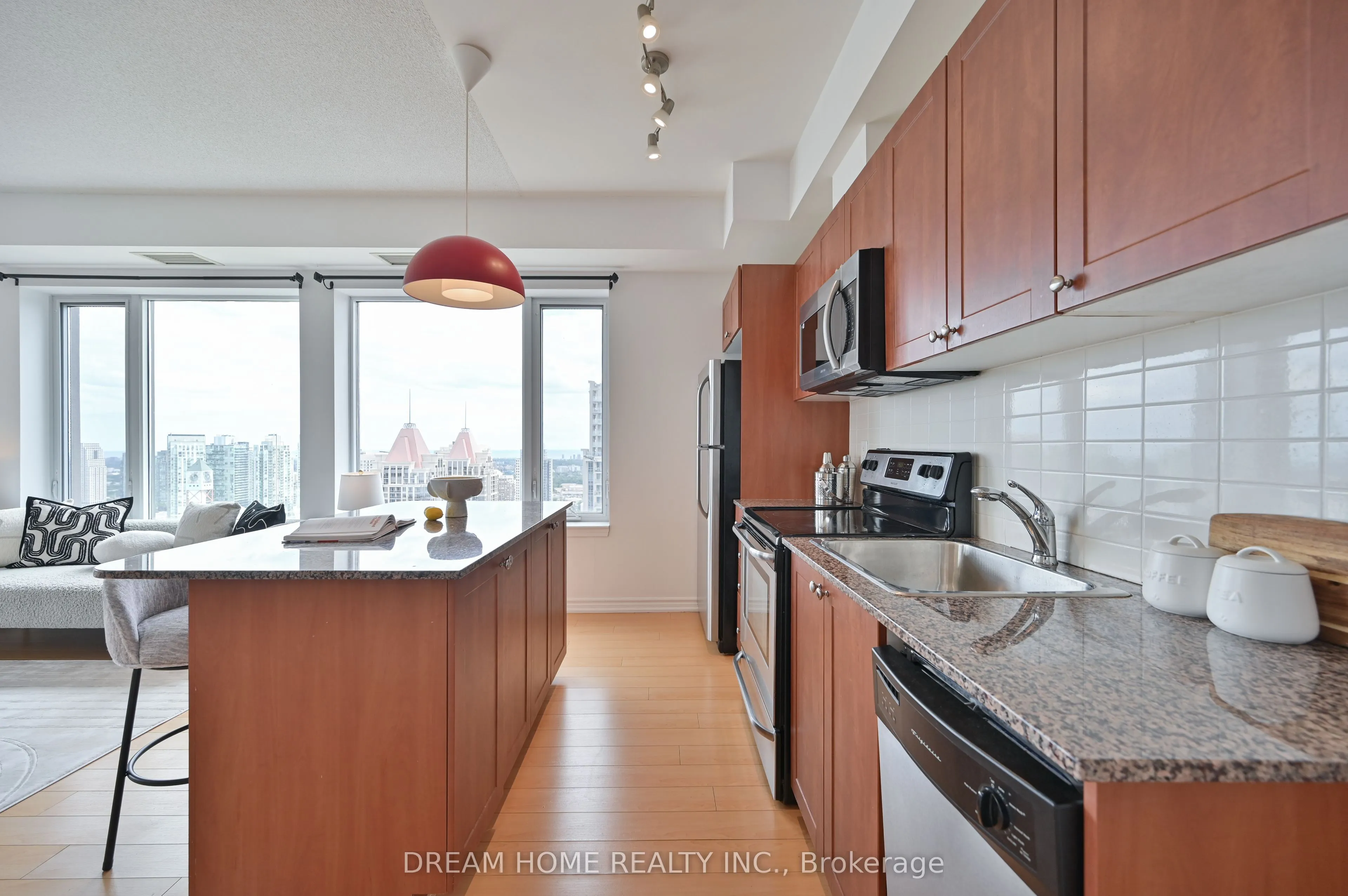 385 Prince Of Wales Drive, #3205