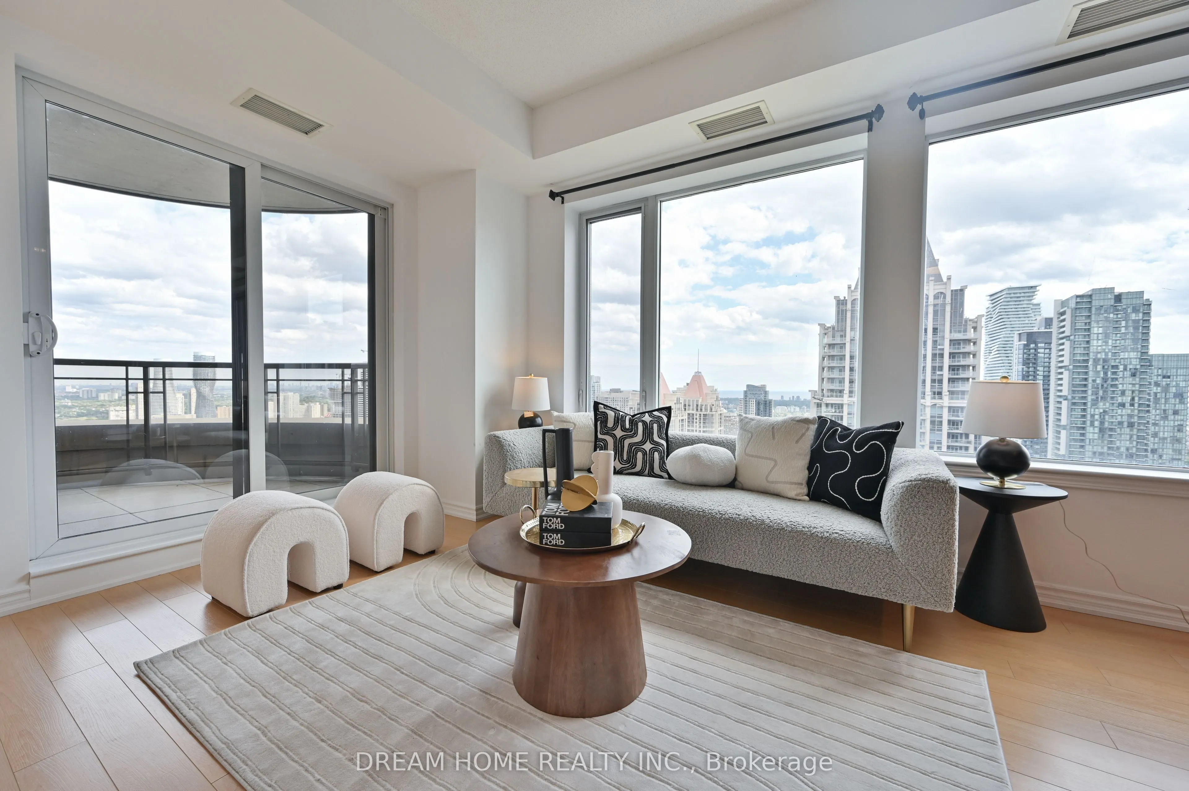 385 Prince Of Wales Drive, #3205
