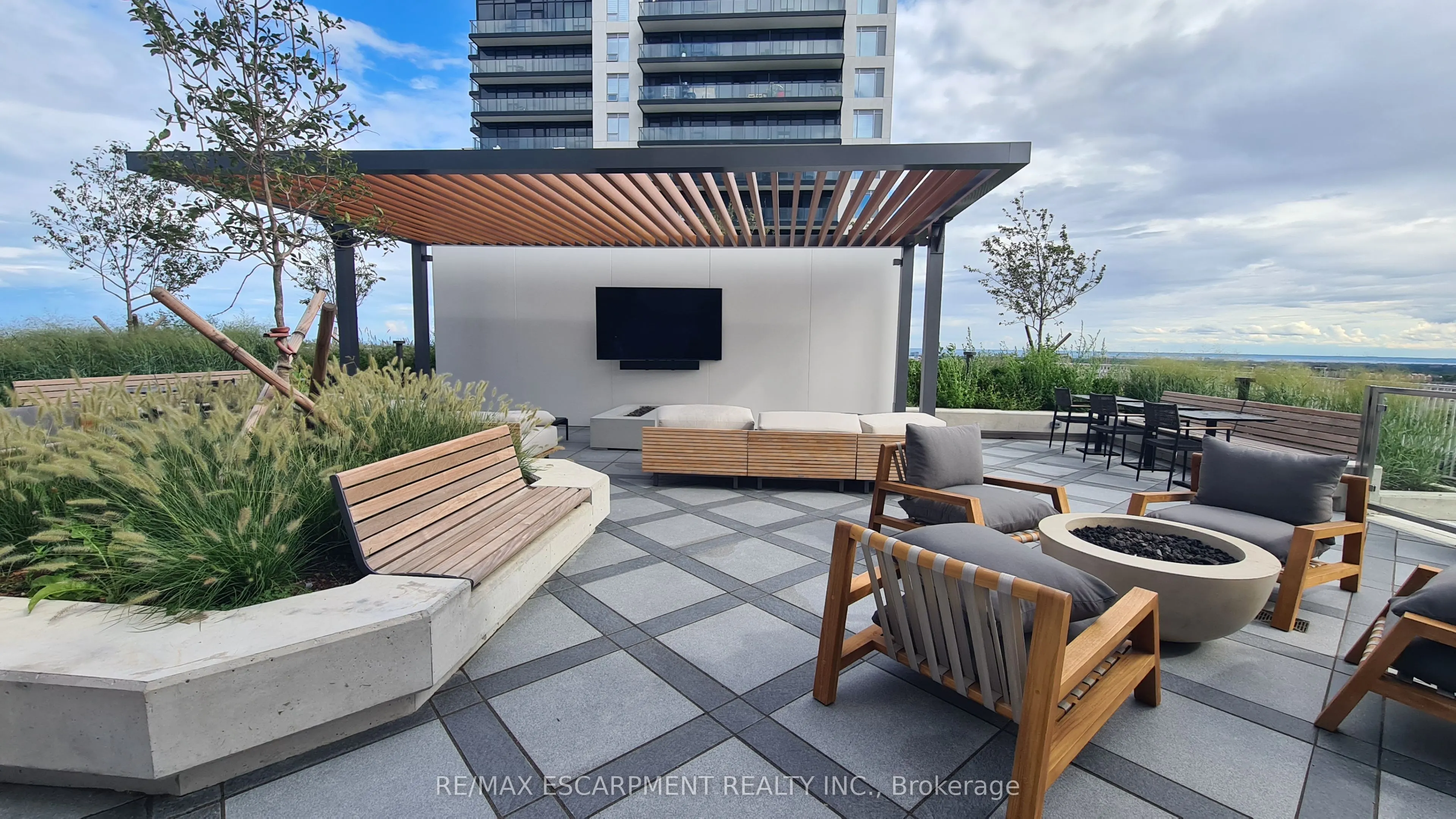 3240 William Coltson Avenue, #815