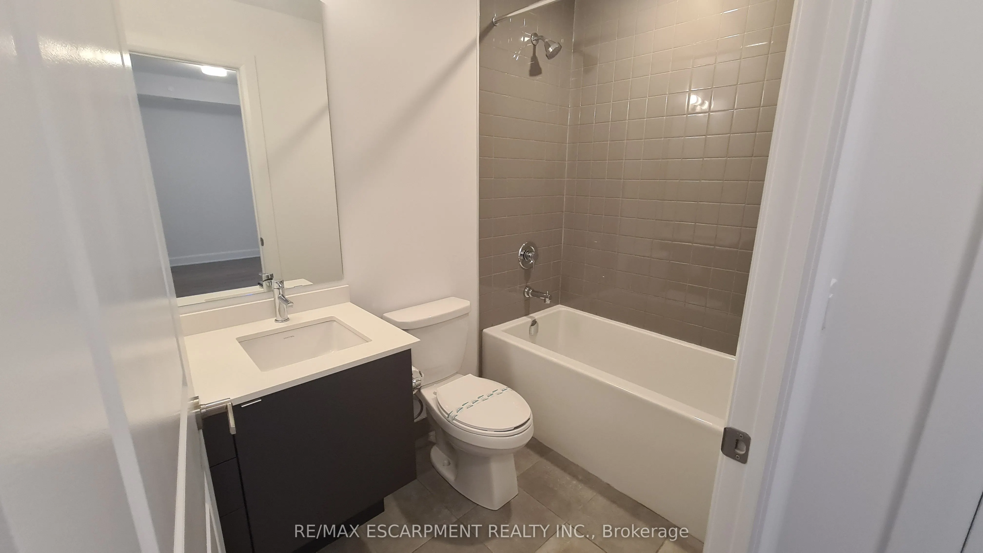 3240 William Coltson Avenue, #815