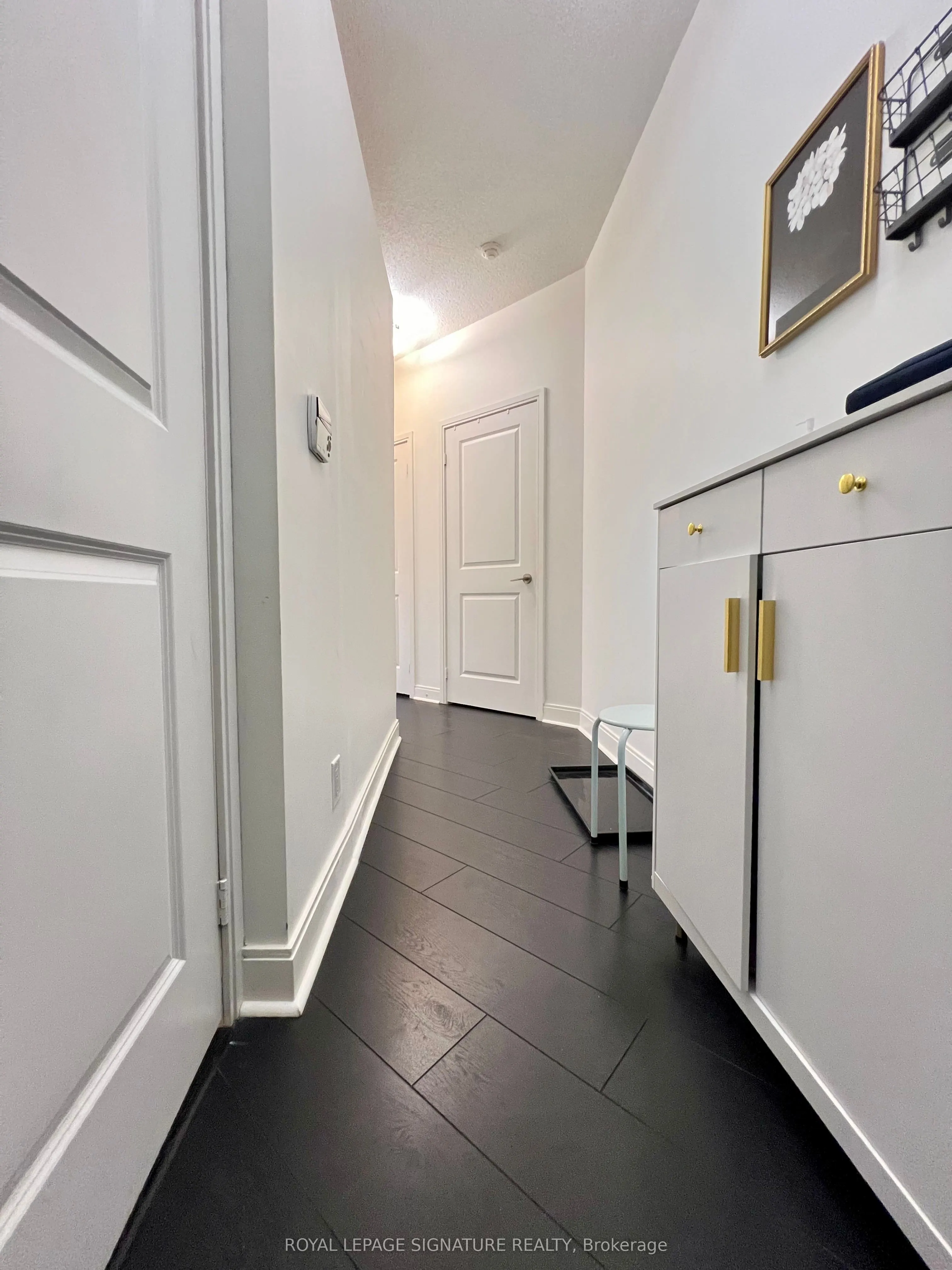 80 Absolute Avenue, #607