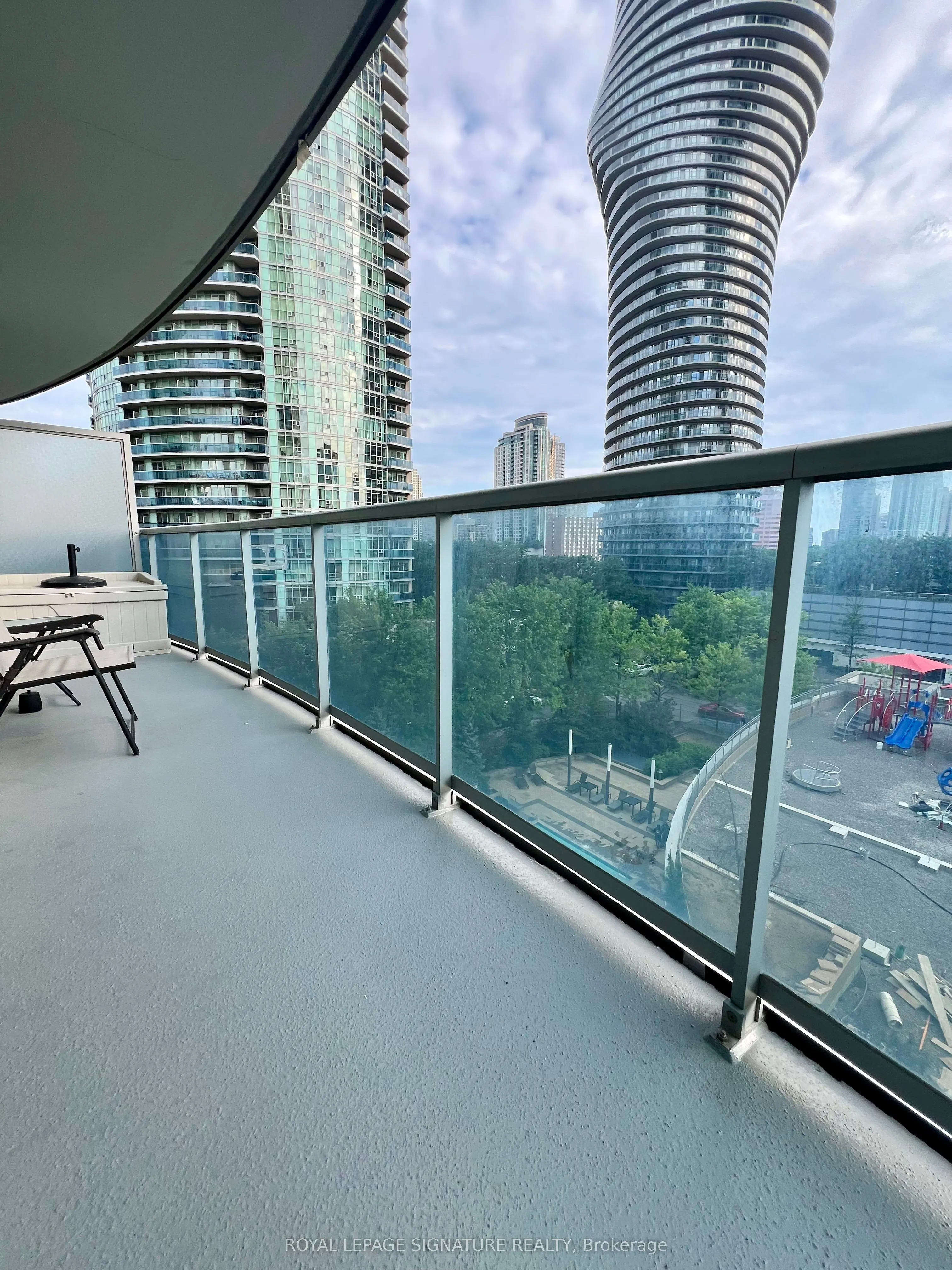 80 Absolute Avenue, #607