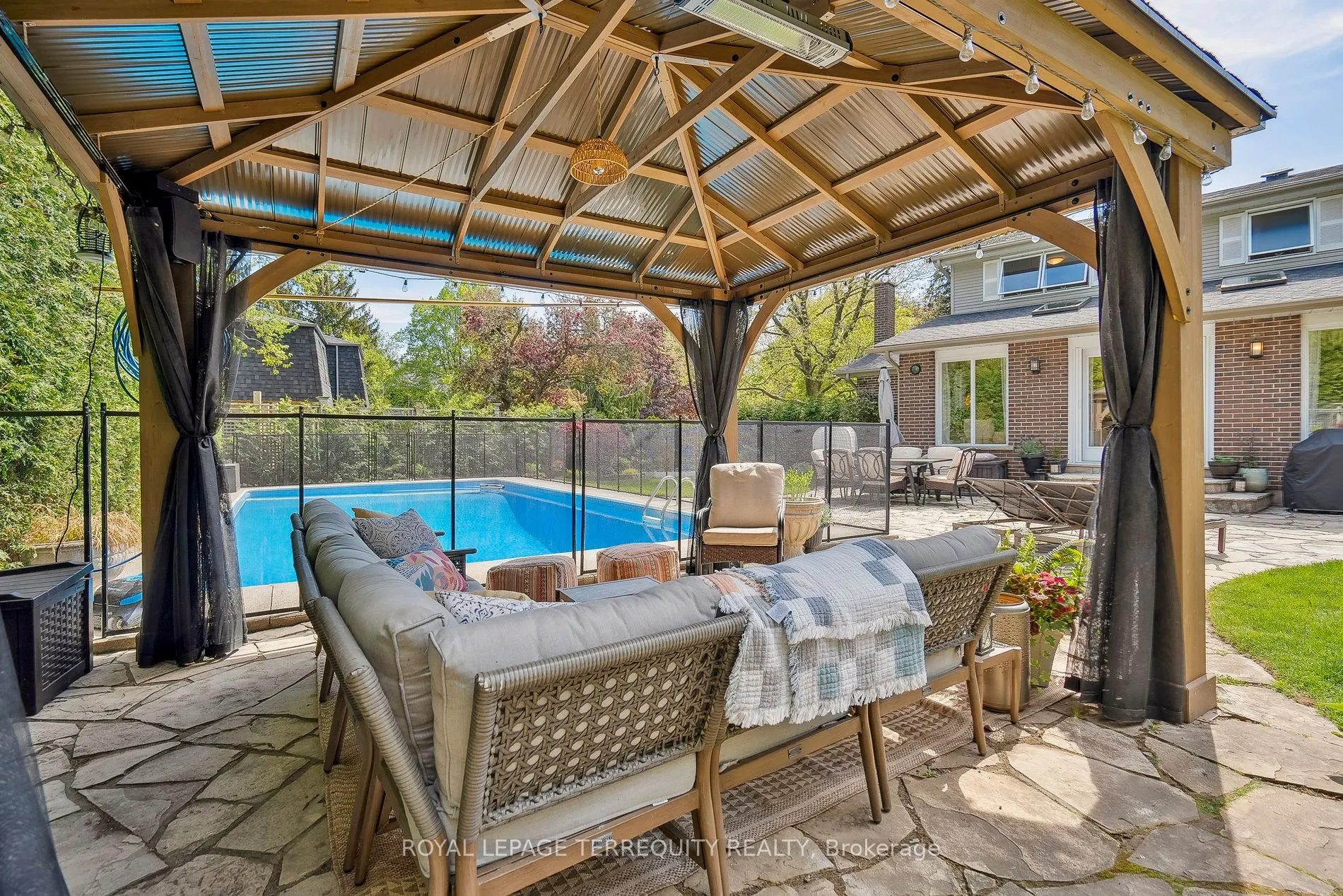 219 Valleyview Court