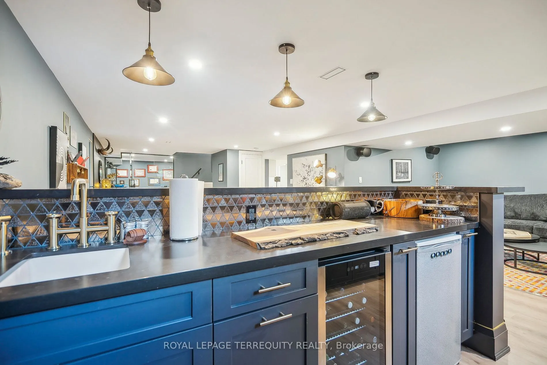 219 Valleyview Court