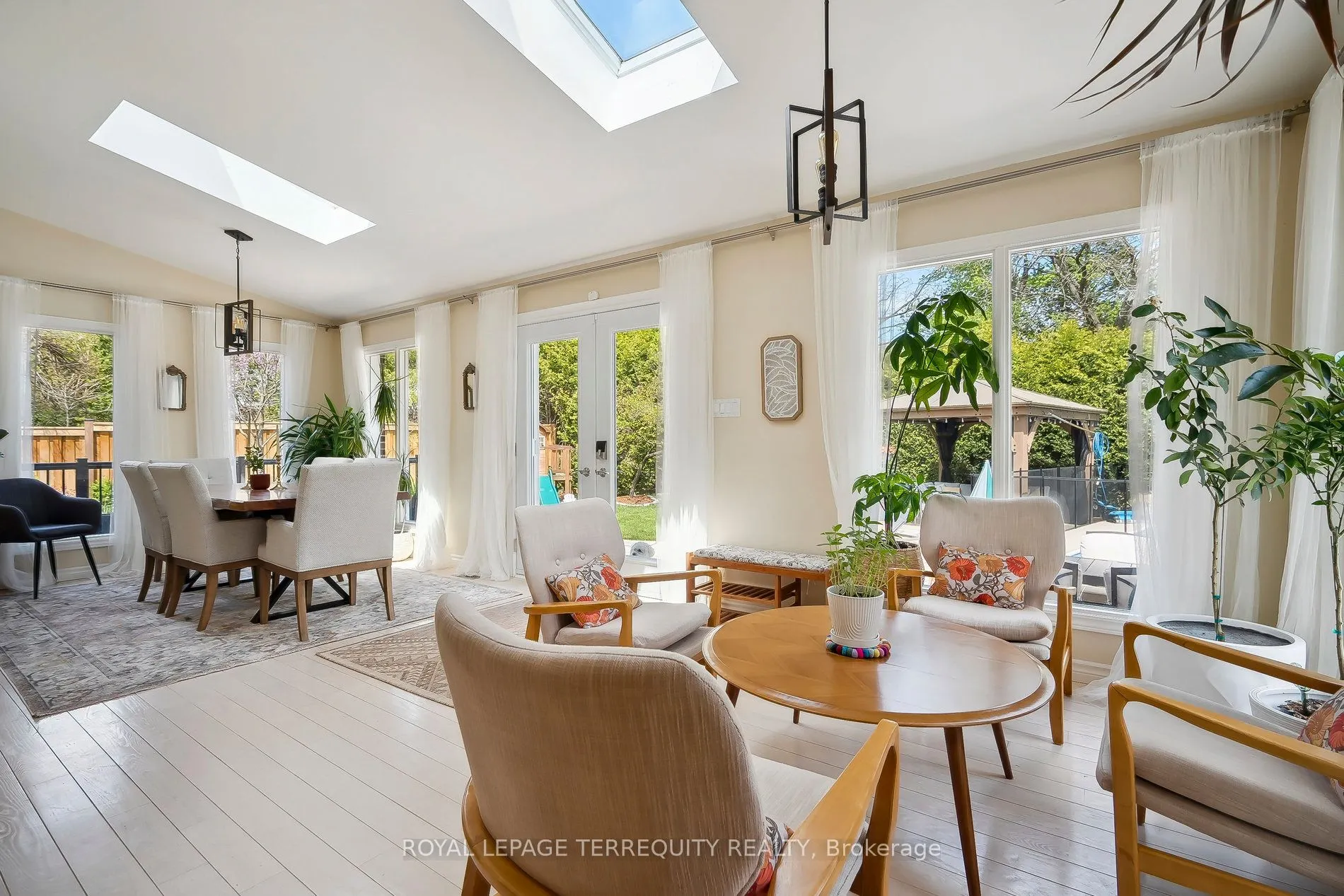 219 Valleyview Court