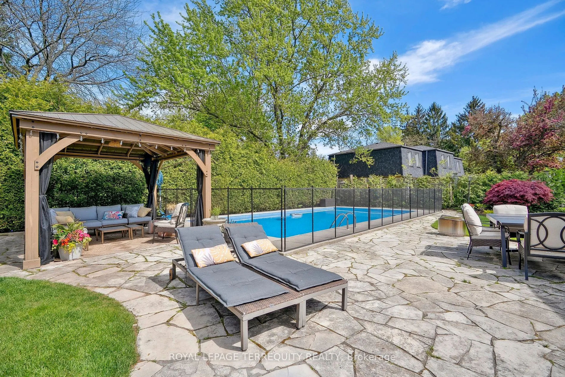219 Valleyview Court