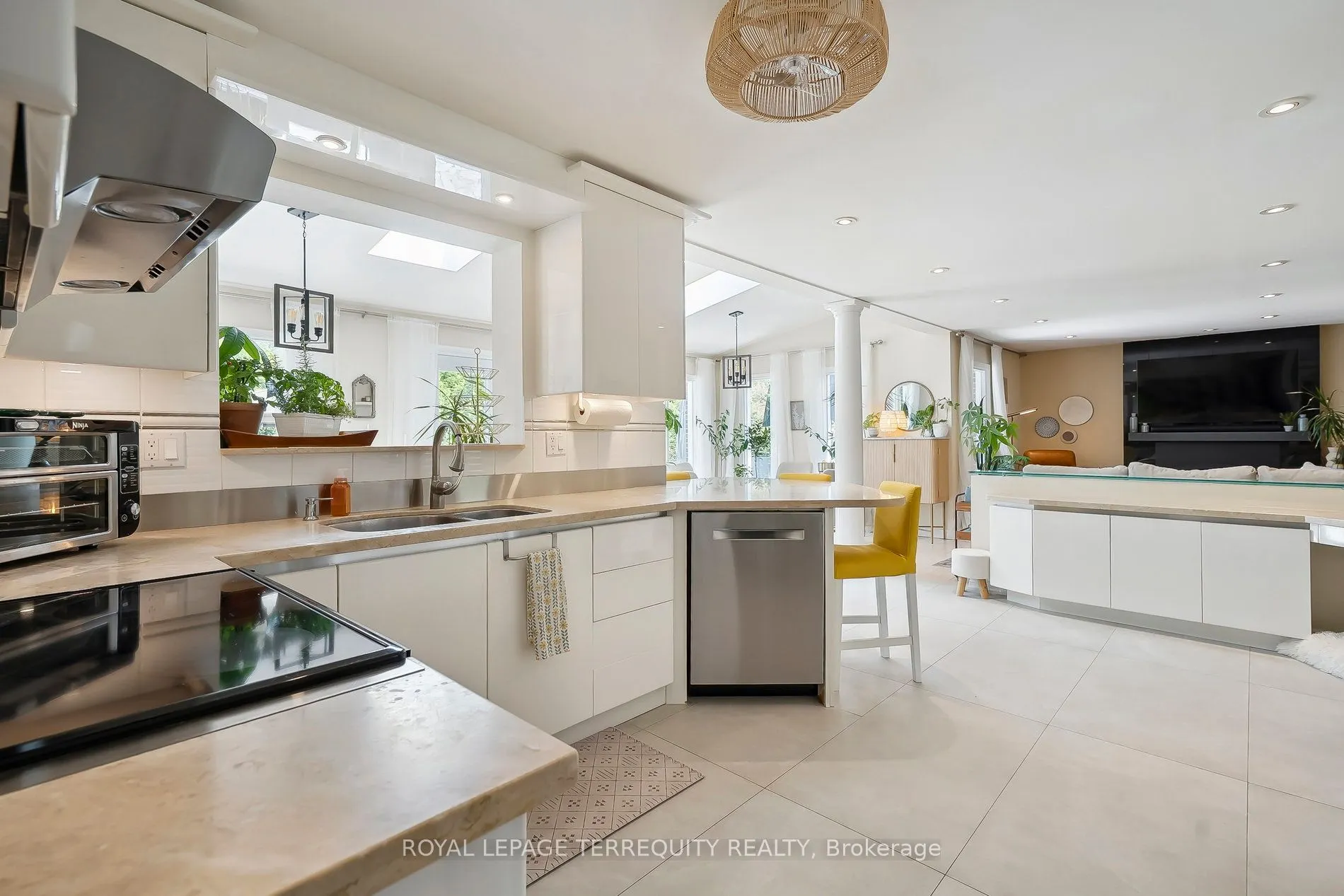 219 Valleyview Court