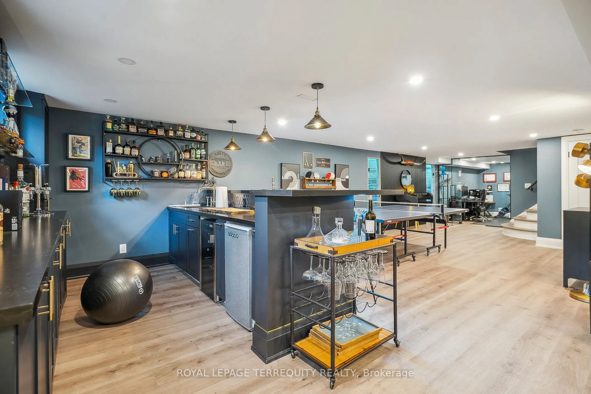 219 Valleyview Court