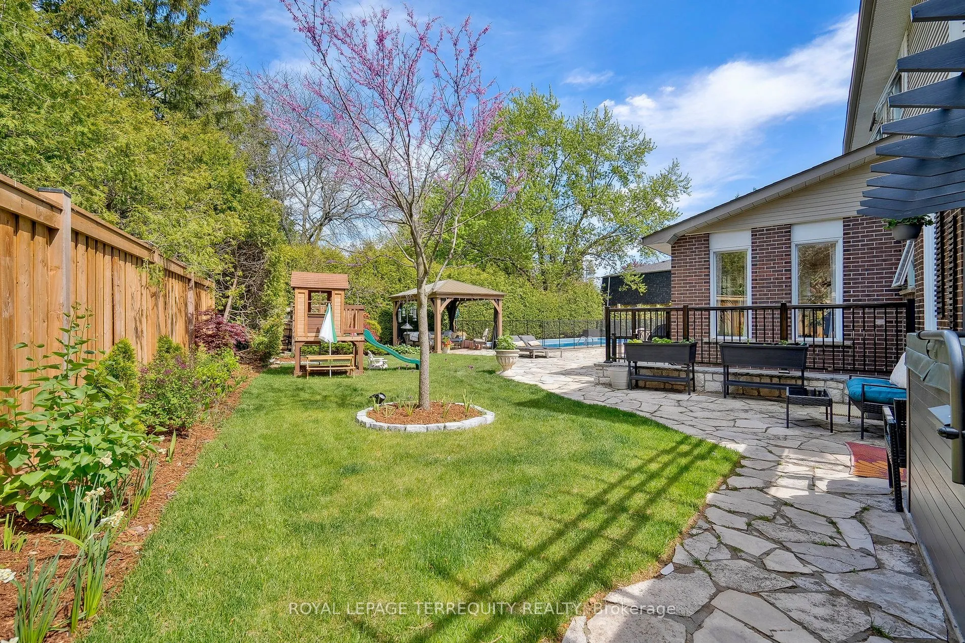 219 Valleyview Court