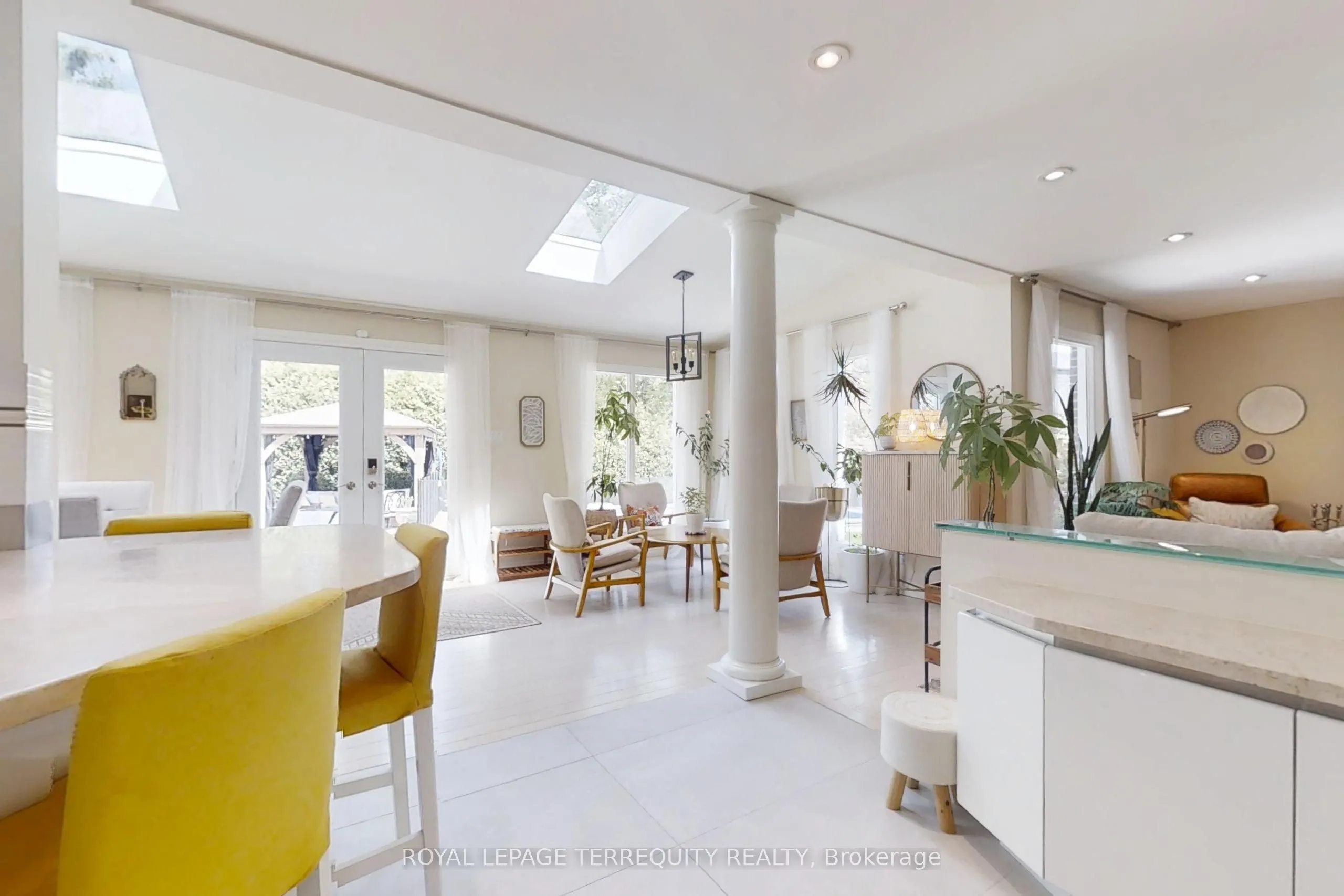 219 Valleyview Court