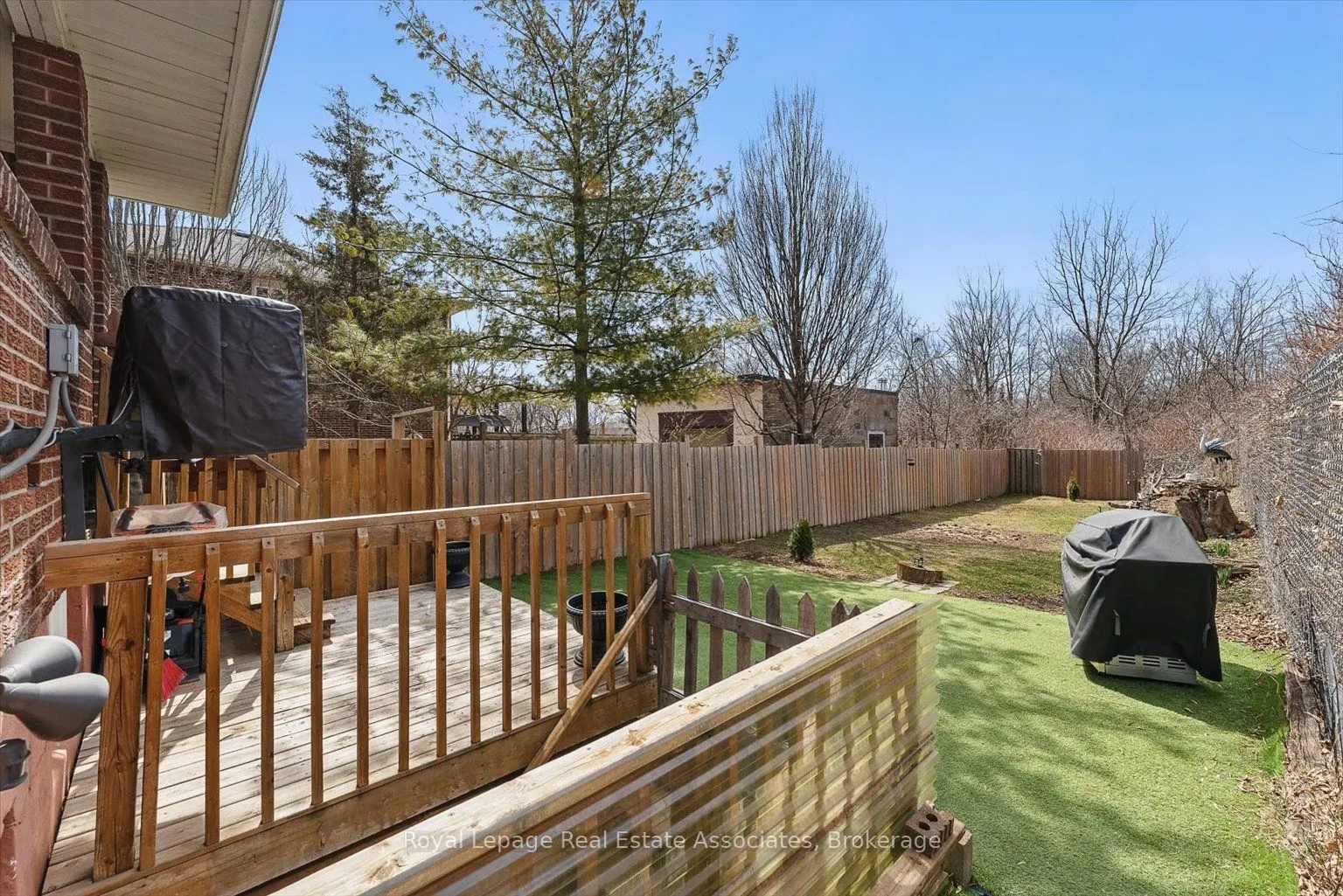 1106 Haig Boulevard