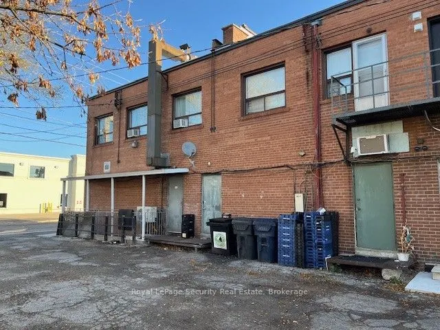 2896 Dufferin Street