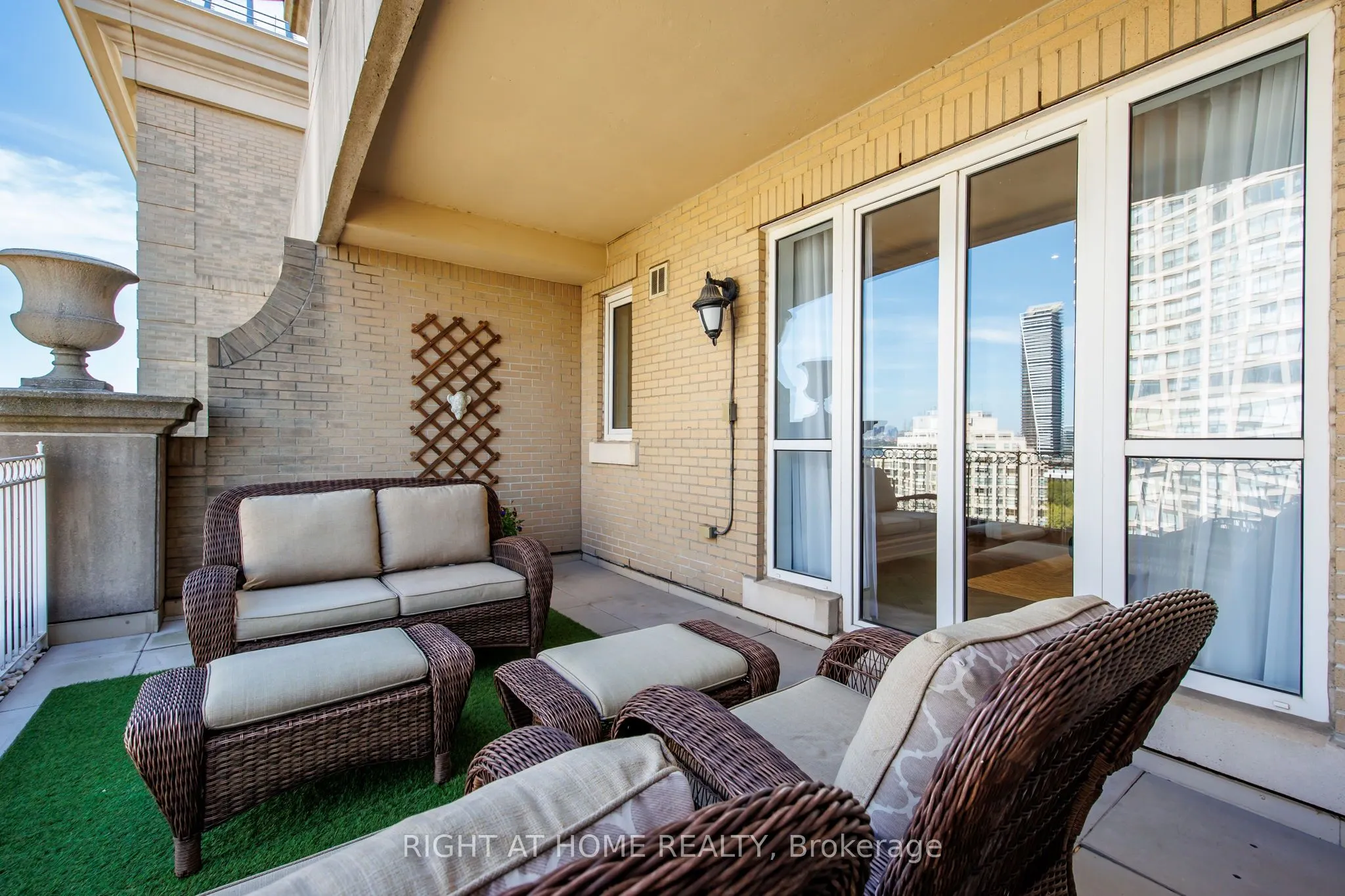 2287 Lake Shore Boulevard W, #Ph1501