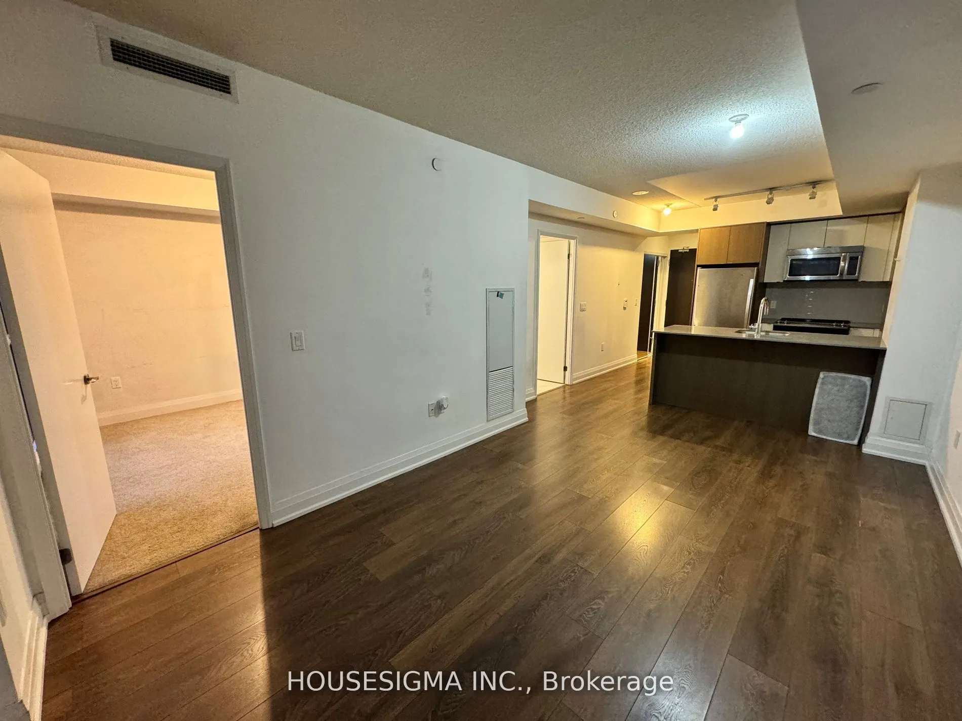 9 Valhalla Inn Road, #1509