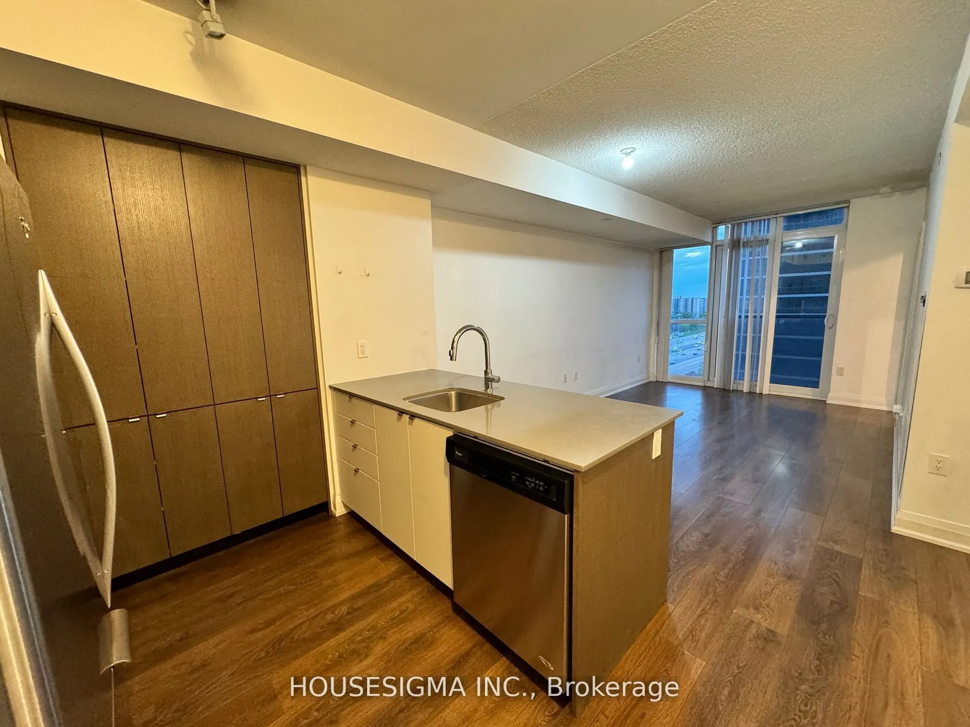 9 Valhalla Inn Road, #1509