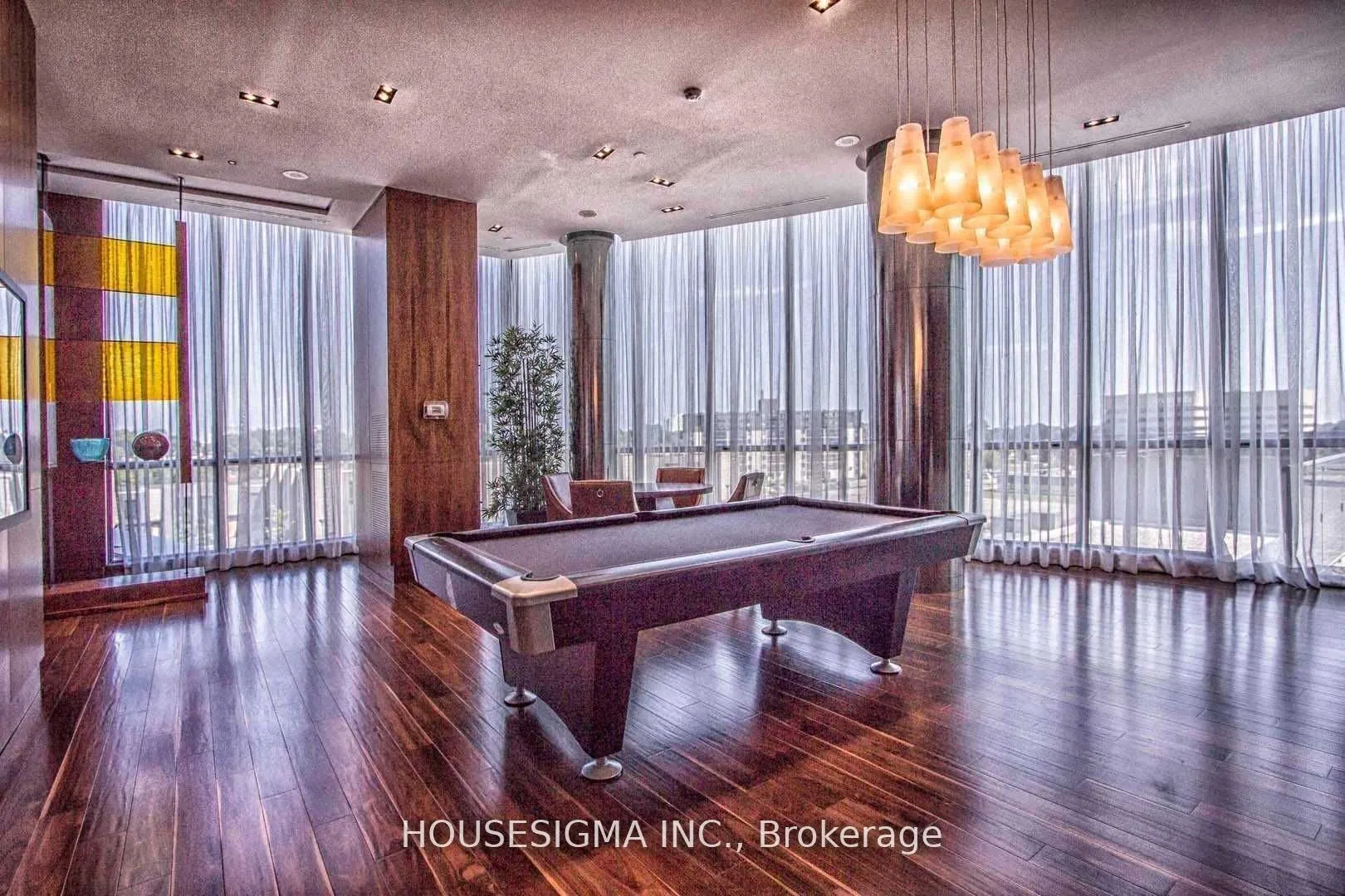9 Valhalla Inn Road, #1509