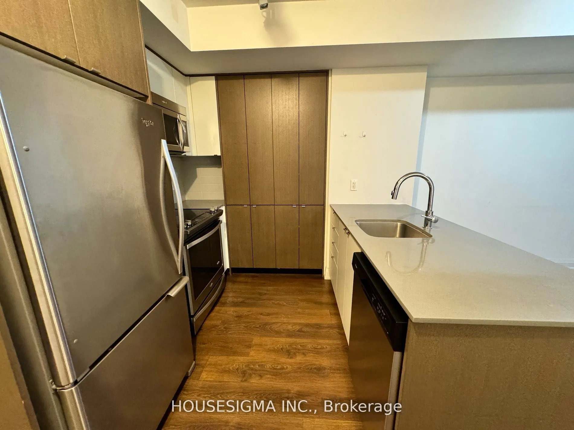 9 Valhalla Inn Road, #1509