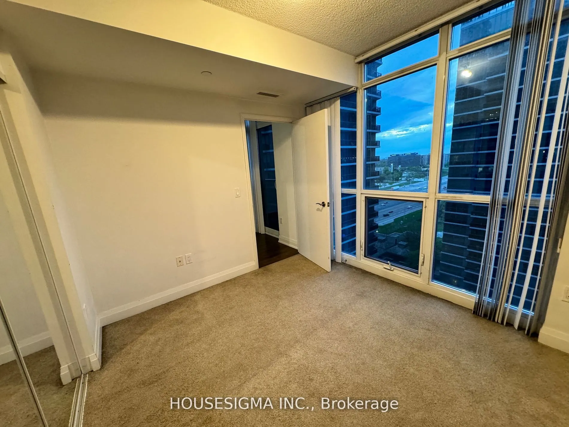 9 Valhalla Inn Road, #1509