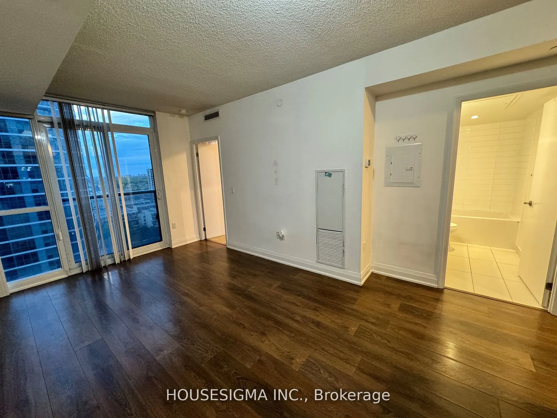 9 Valhalla Inn Road, #1509