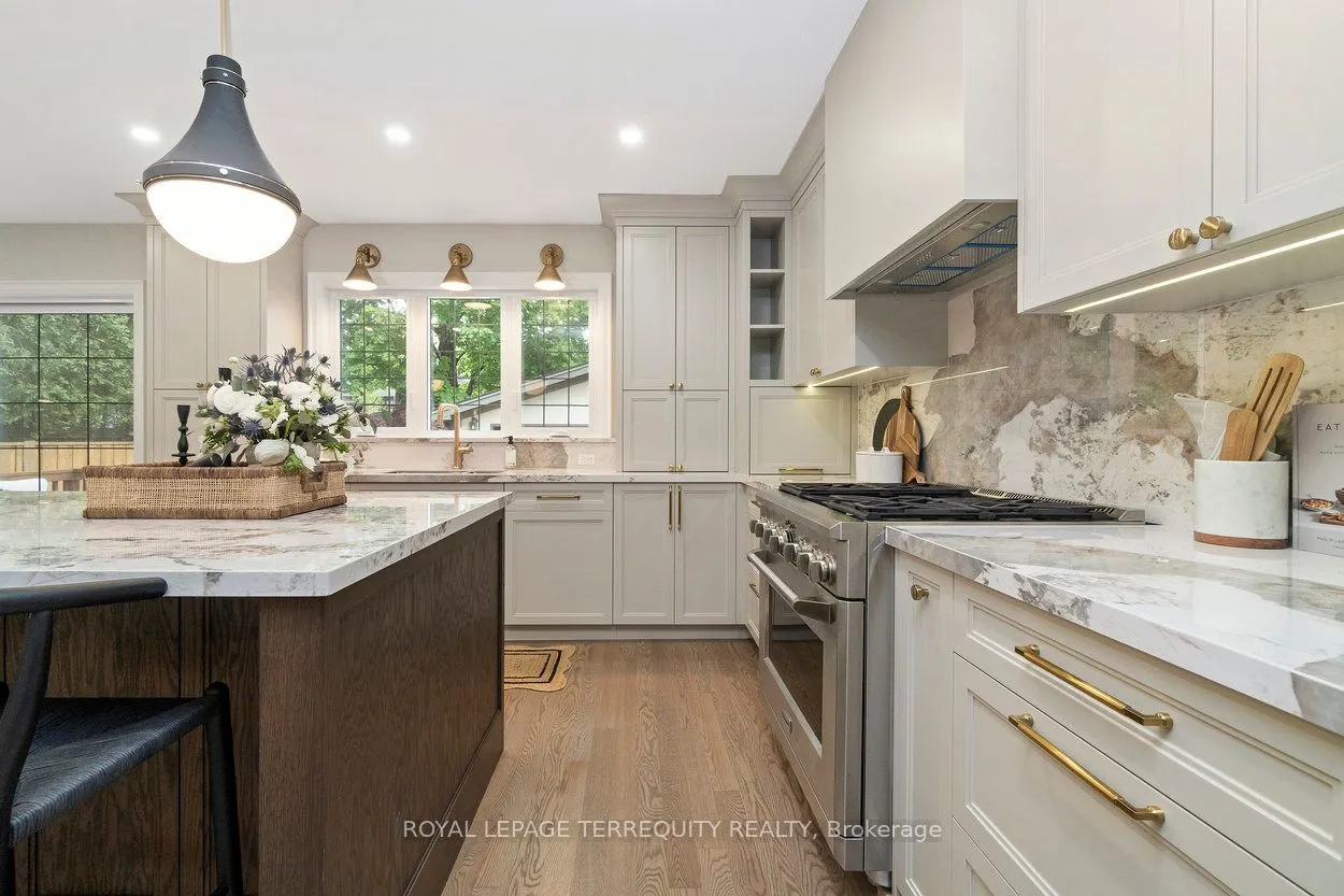 971 Royal York Road