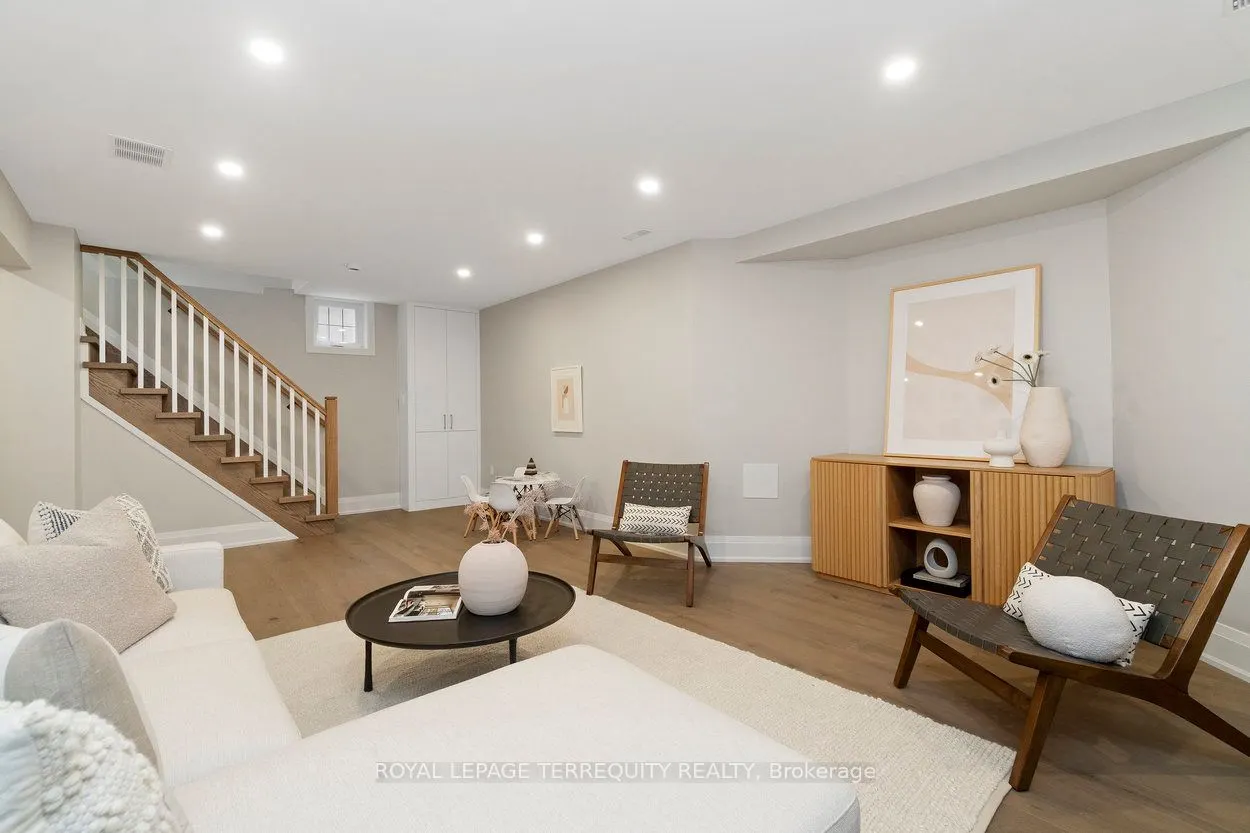 971 Royal York Road