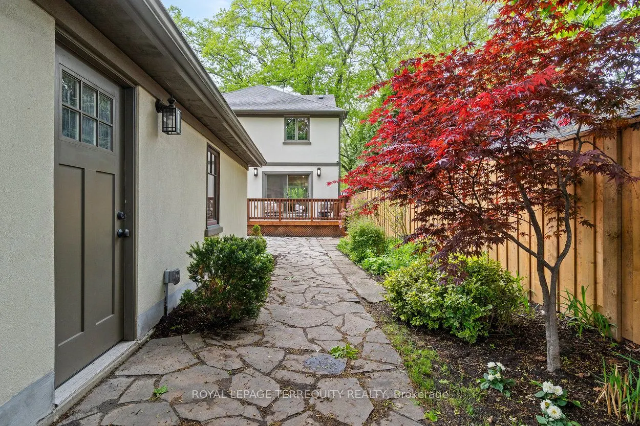 971 Royal York Road