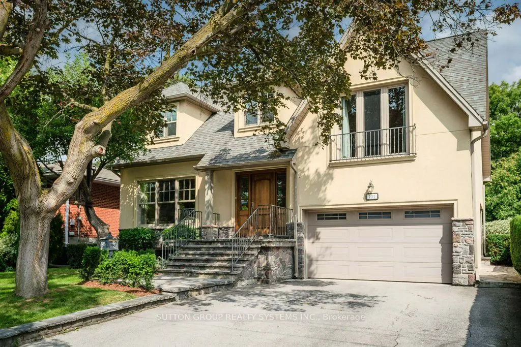 101 Perry Crescent