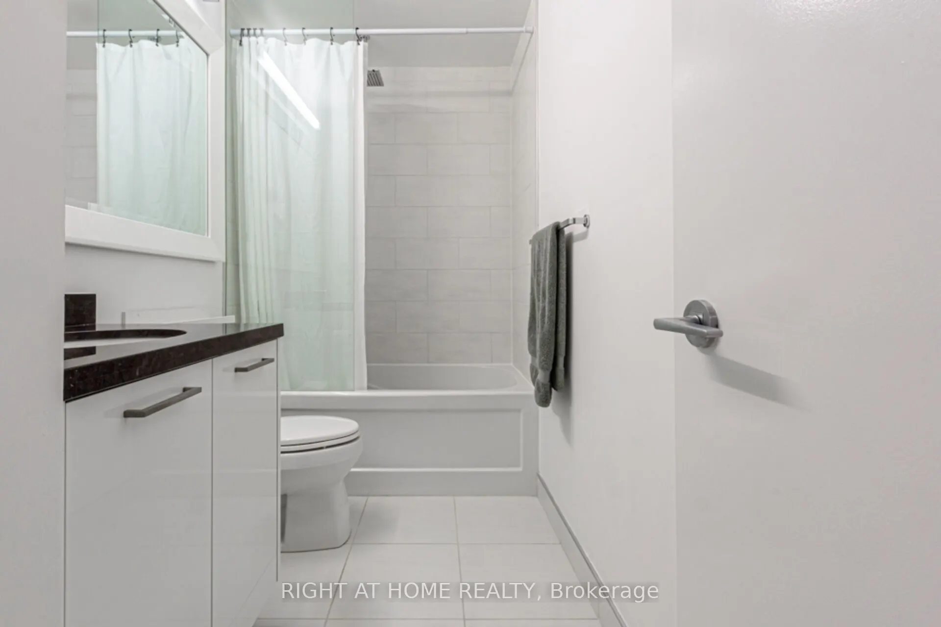 88 Park Lawn Road, #2605