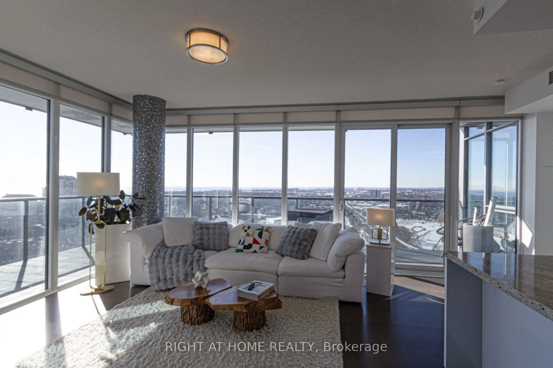 88 Park Lawn Road, #2605