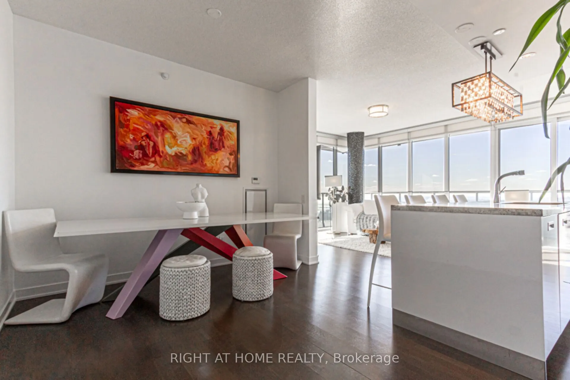 88 Park Lawn Road, #2605