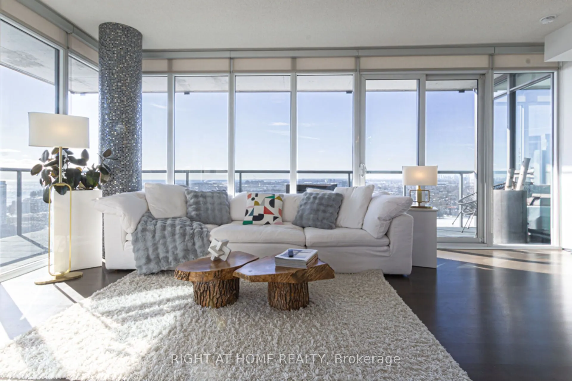 88 Park Lawn Road, #2605
